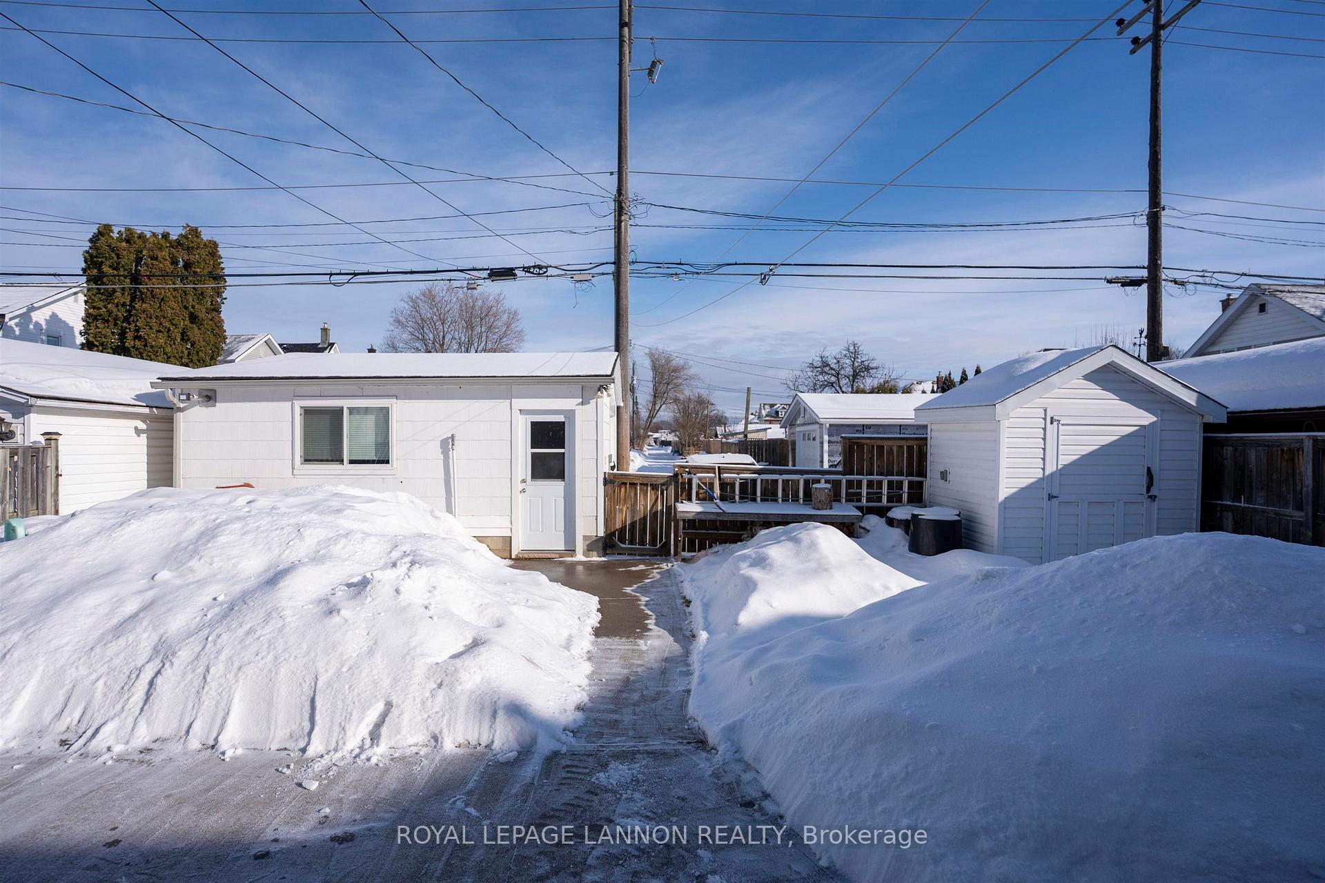 Photo 4 of 477 Empire Avenue E, Thunder Bay, Westfort — HOMEH