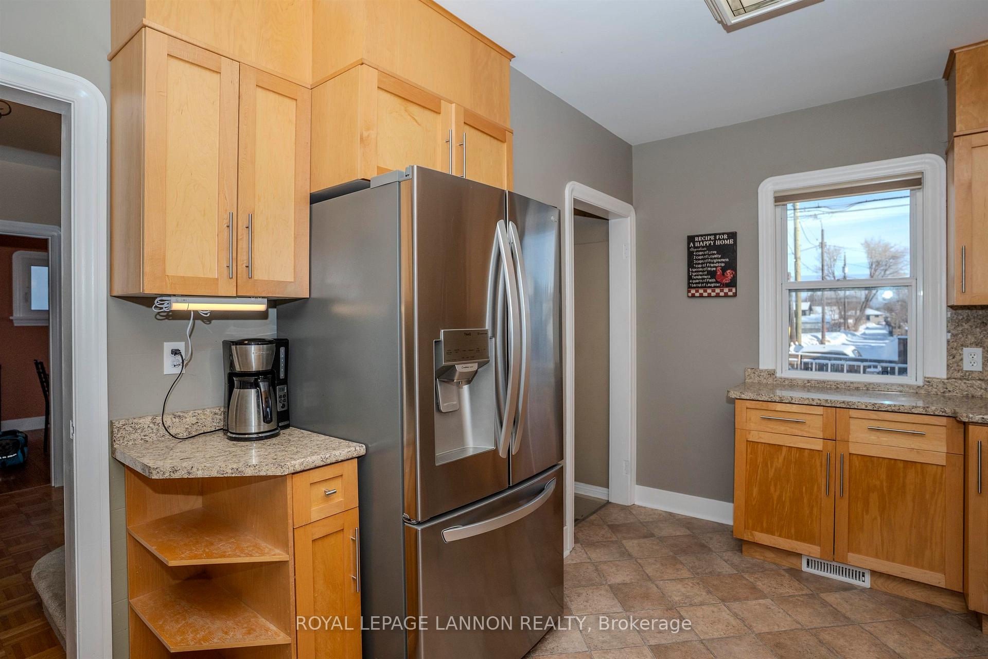 Photo 8 of 477 Empire Avenue E, Thunder Bay, Westfort — HOMEH