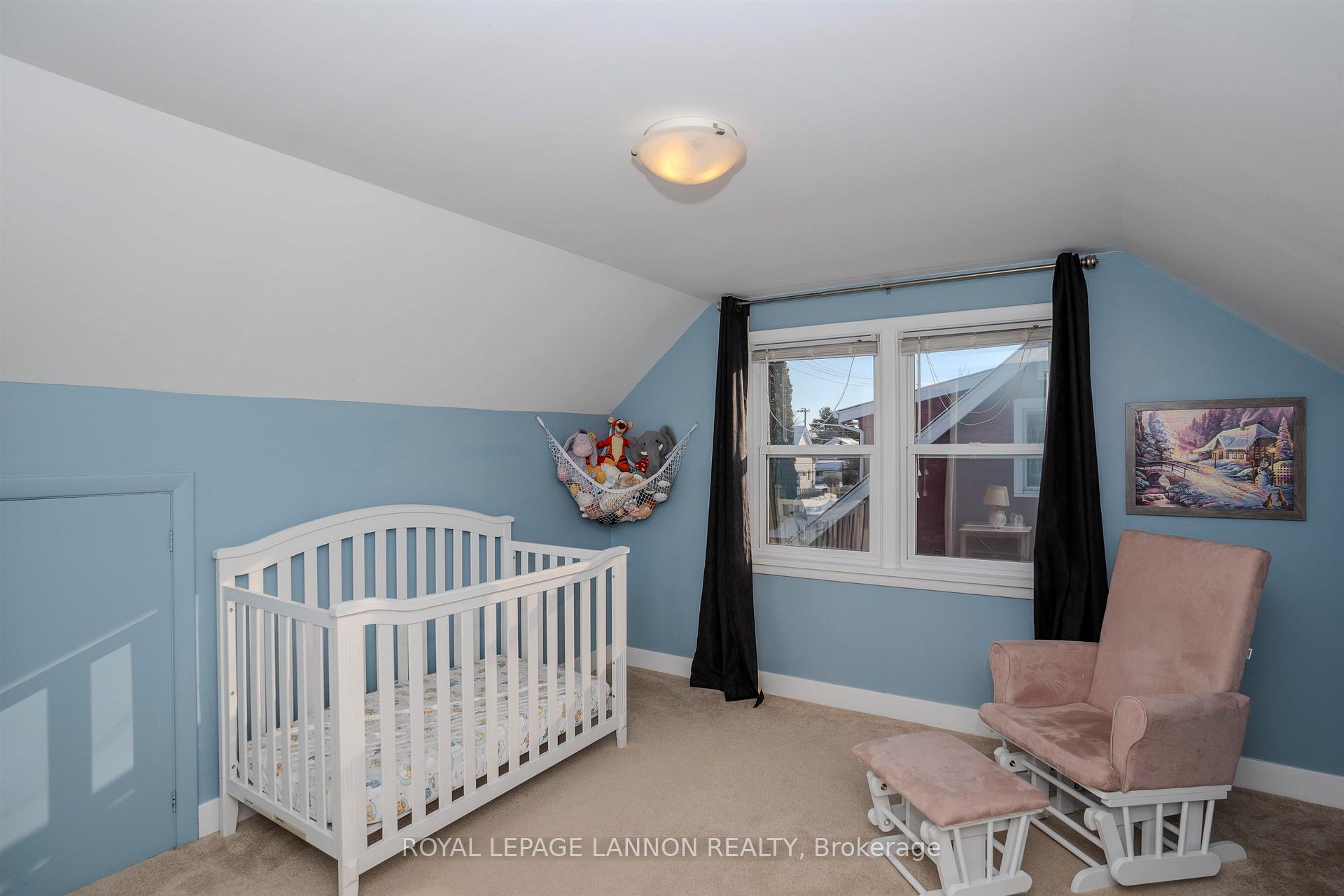 Photo 19 of 477 Empire Avenue E, Thunder Bay, Westfort — HOMEH