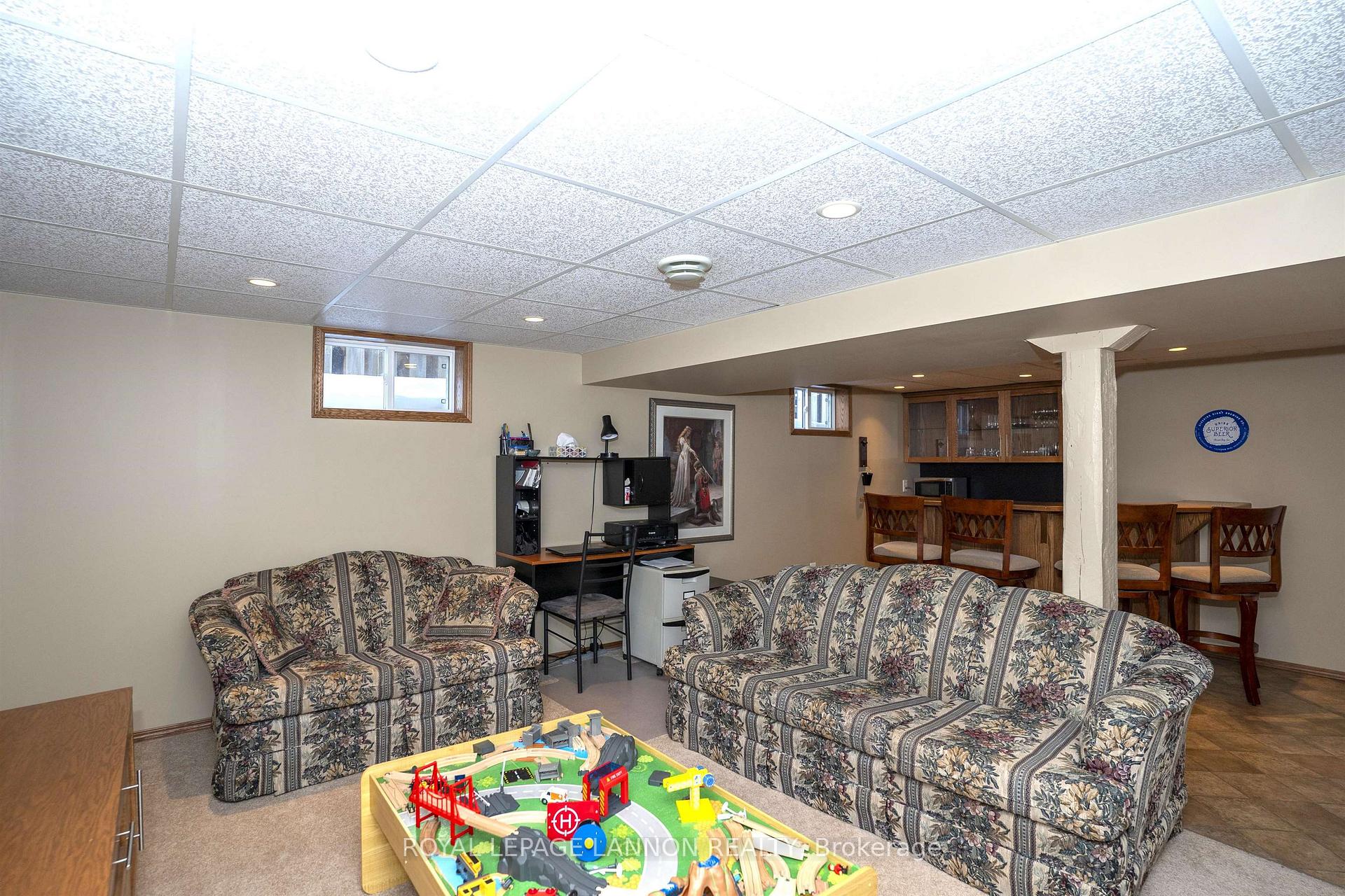 Photo 23 of 477 Empire Avenue E, Thunder Bay, Westfort — HOMEH