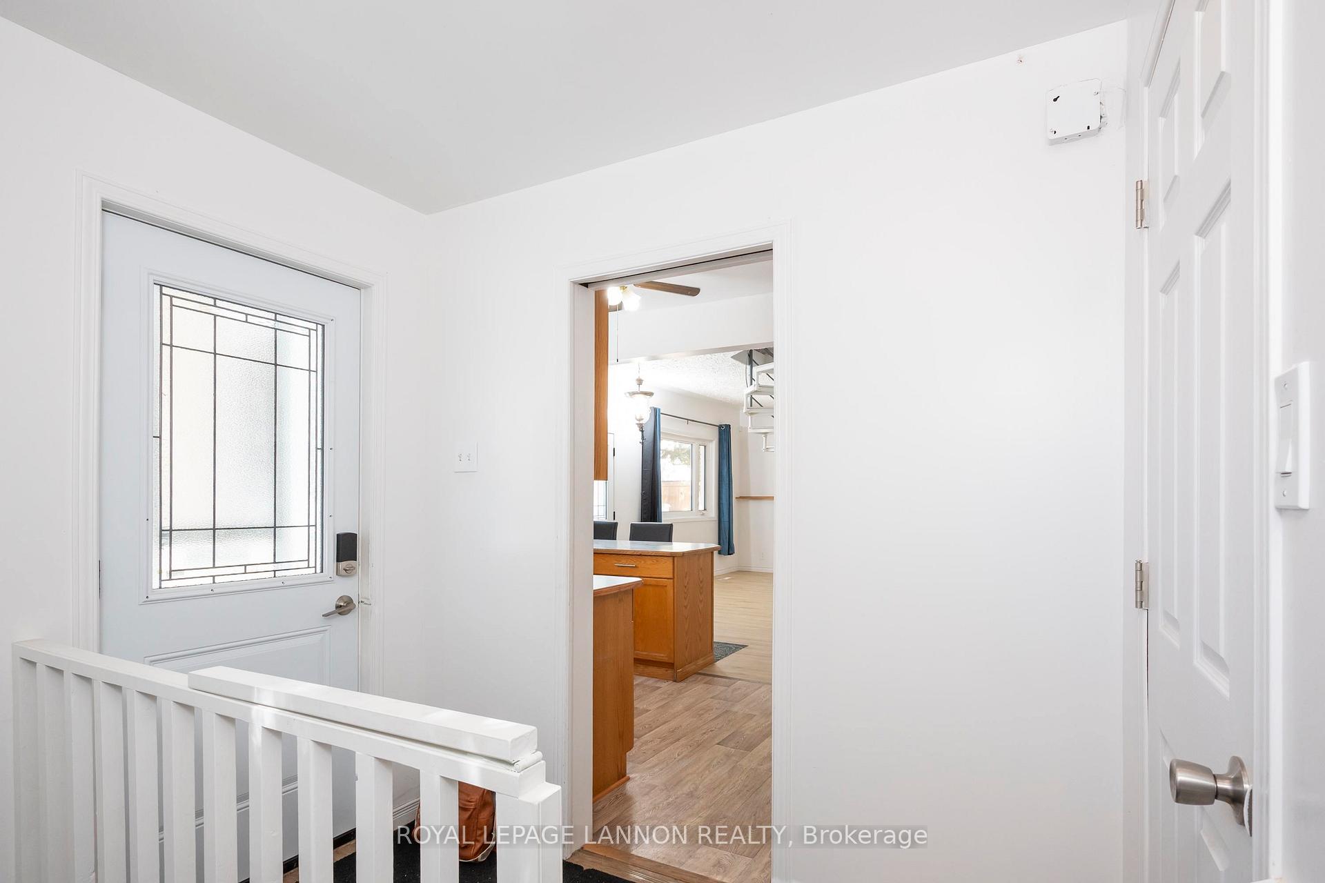 Photo 10 of 916 Simpson St, Thunder Bay, East End — HOMEH