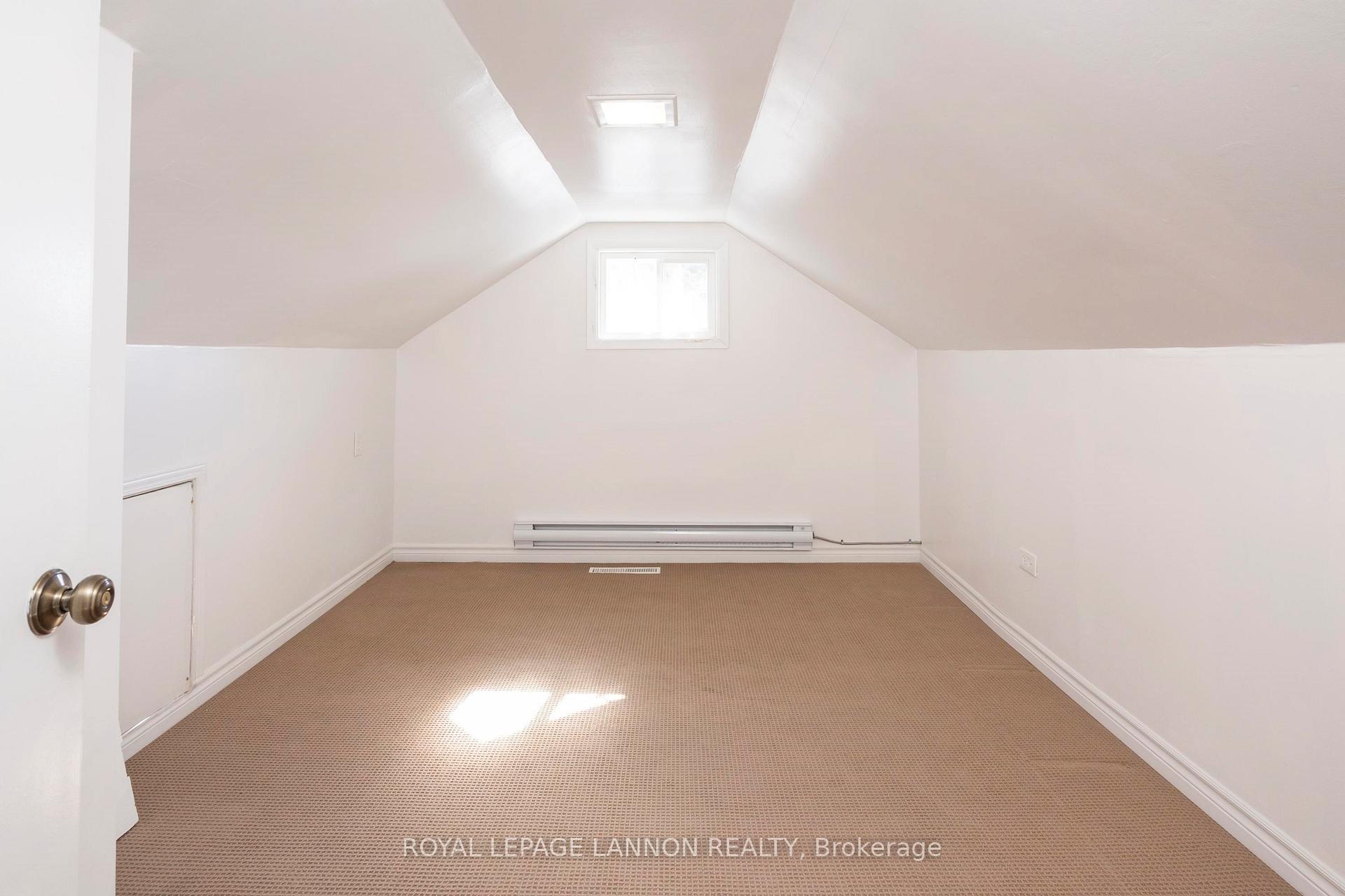 Photo 26 of 916 Simpson St, Thunder Bay, East End — HOMEH