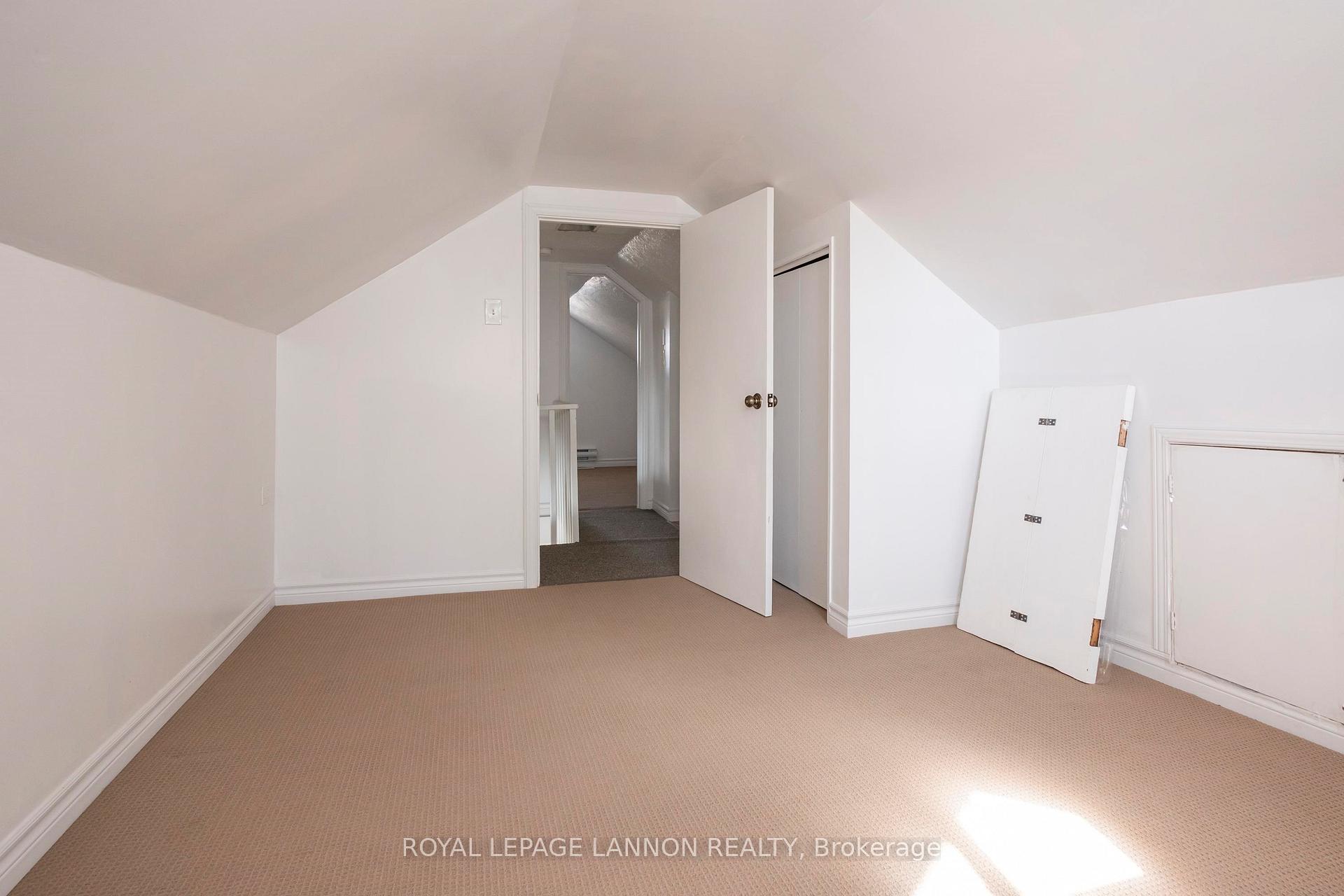 Photo 27 of 916 Simpson St, Thunder Bay, East End — HOMEH
