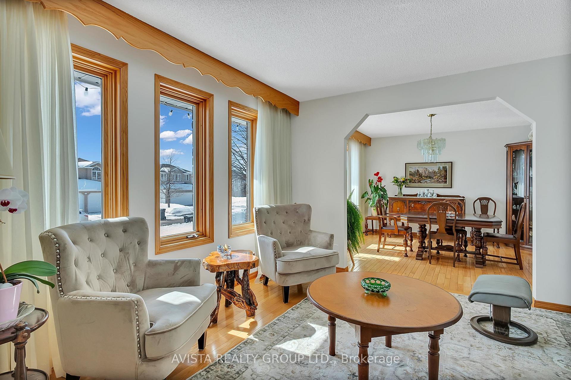 Photo 3 of 1310 Masters St, Thunder Bay, John Street North — HOMEH