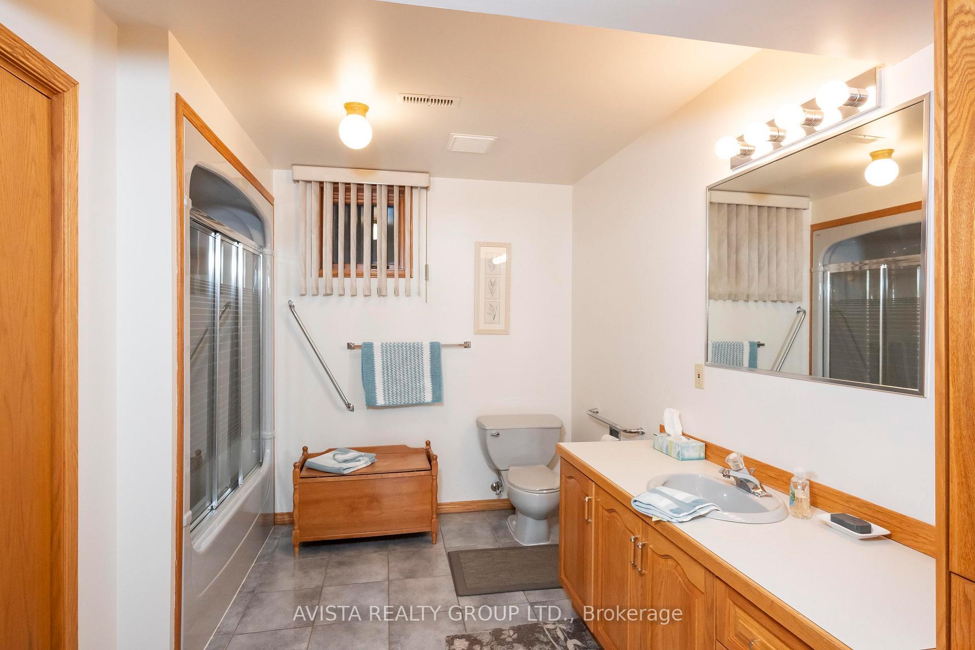 Photo 28 of 1310 Masters St, Thunder Bay, John Street North — HOMEH