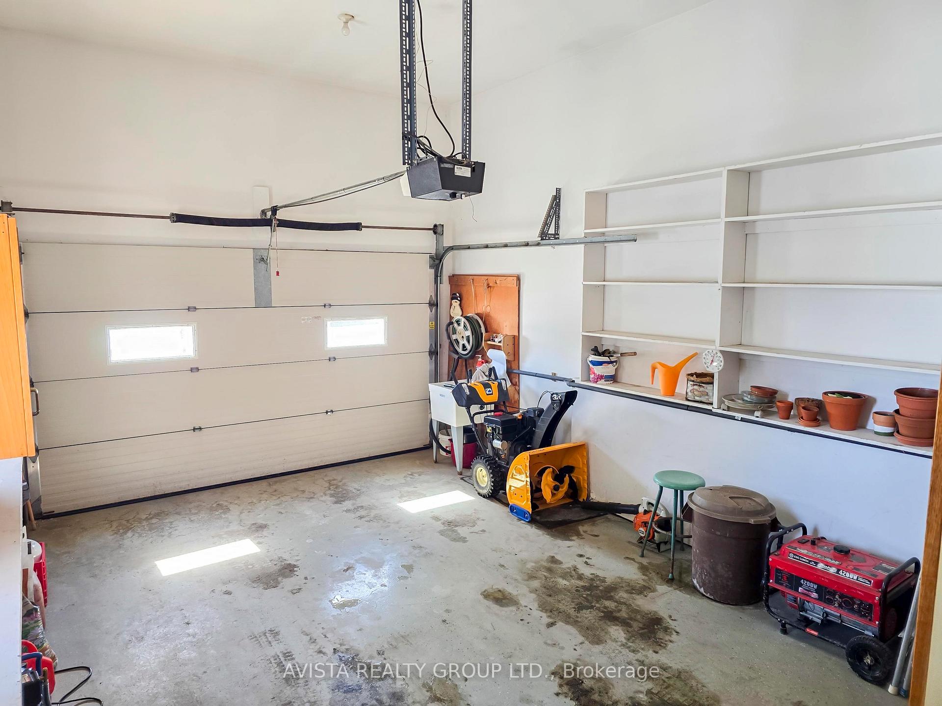 Photo 36 of 1310 Masters St, Thunder Bay, John Street North — HOMEH