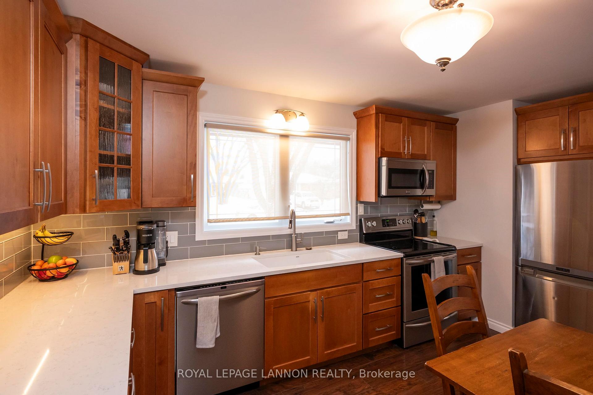 Photo 13 of 410 Amethyst Cres., Thunder Bay, Northwood Park — HOMEH