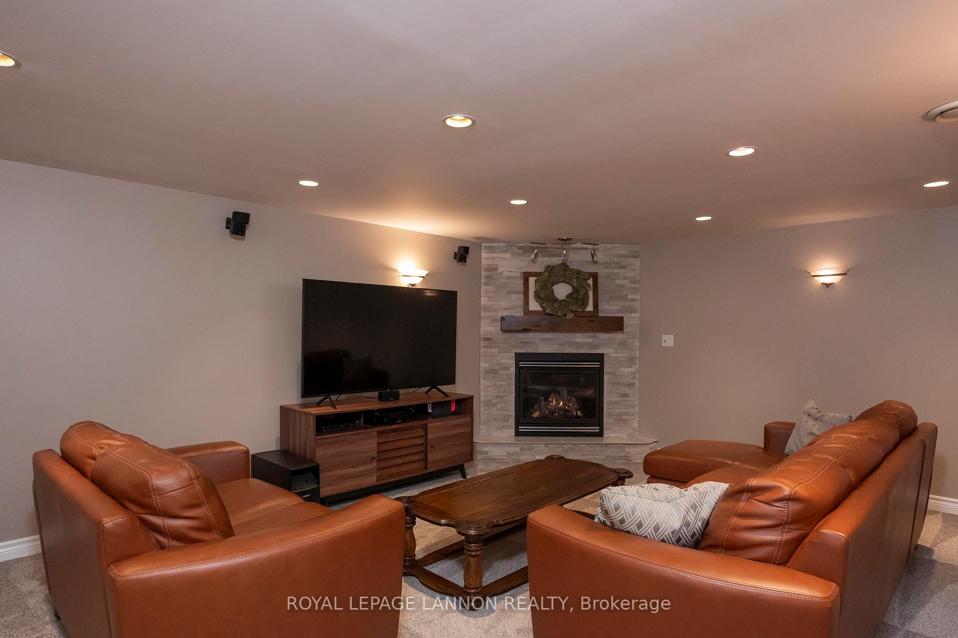 Photo 30 of 410 Amethyst Cres., Thunder Bay, Northwood Park — HOMEH