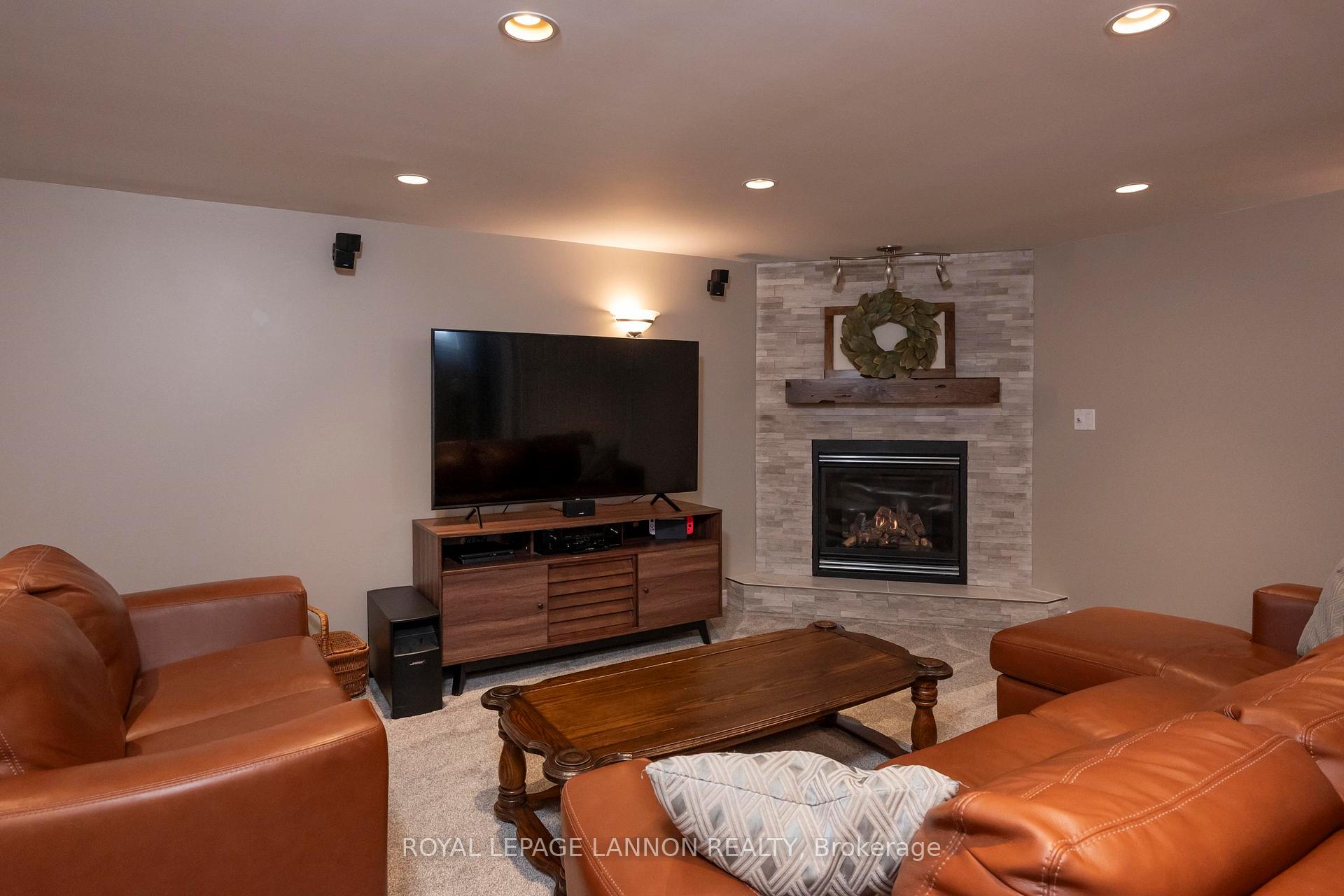Photo 31 of 410 Amethyst Cres., Thunder Bay, Northwood Park — HOMEH