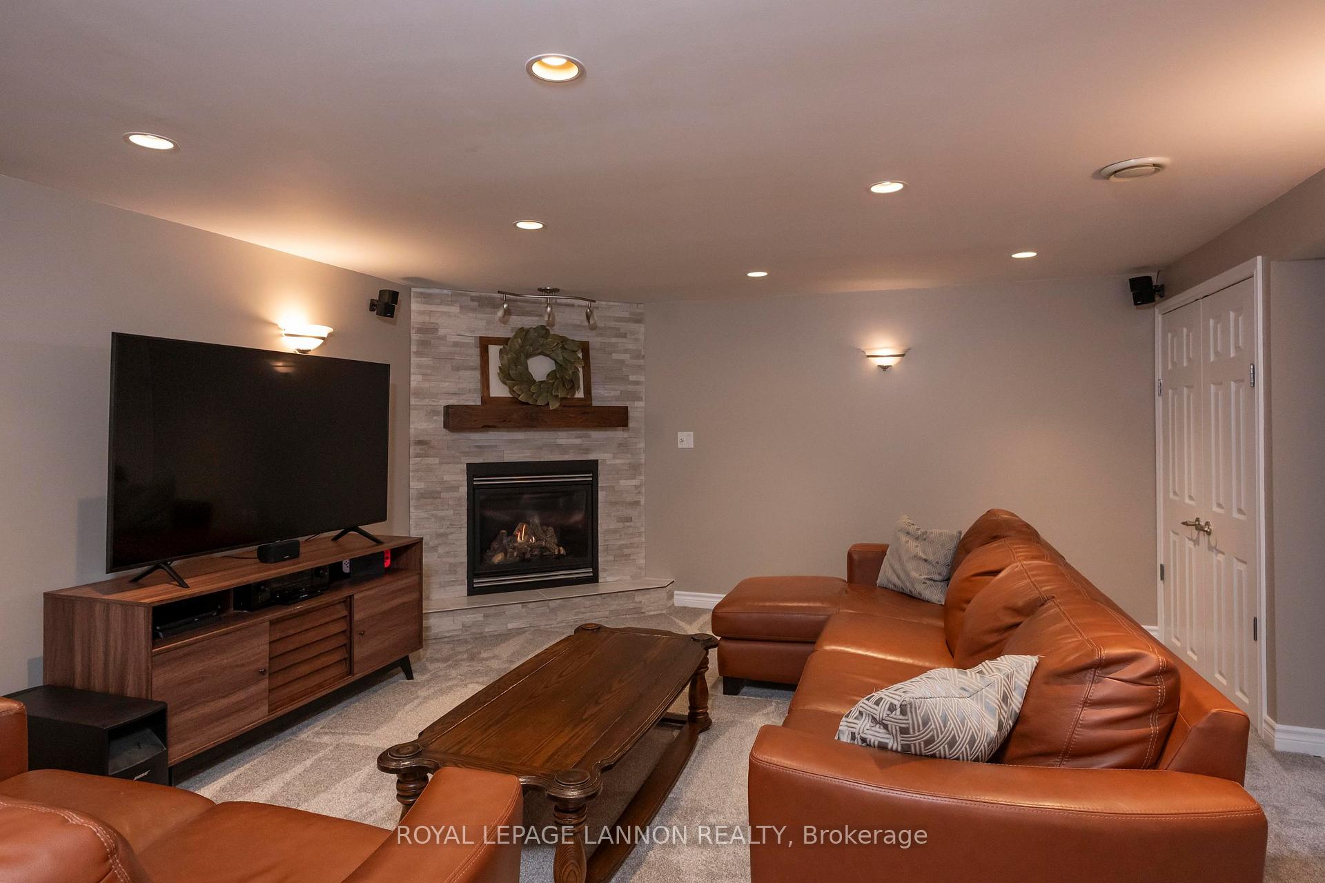 Photo 32 of 410 Amethyst Cres., Thunder Bay, Northwood Park — HOMEH