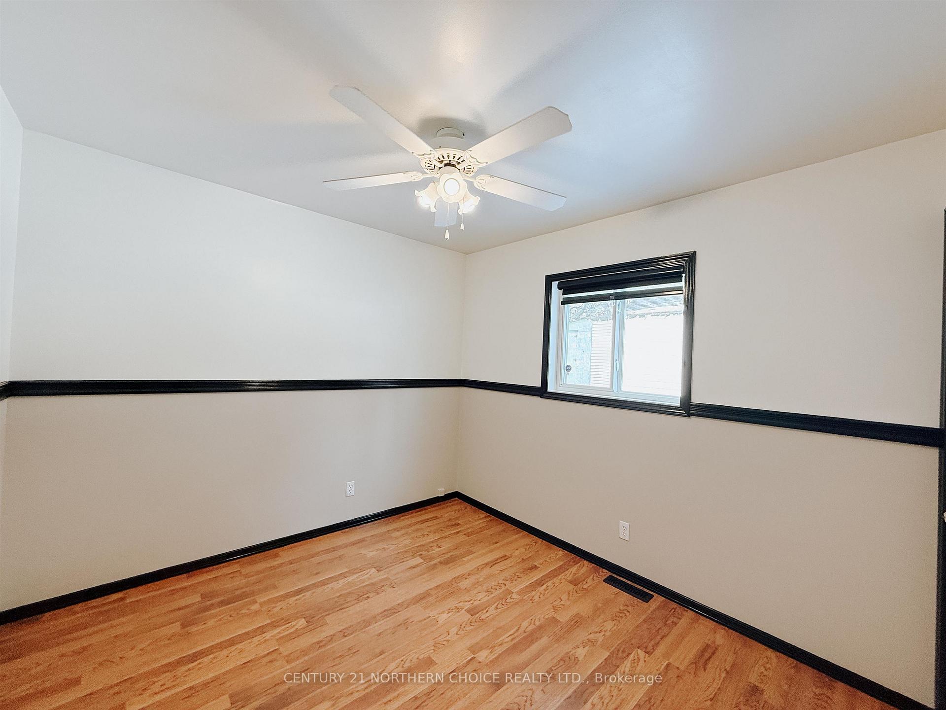 Photo 18 of 1414 Beach Road, Kenora, Keewatin — HOMEH