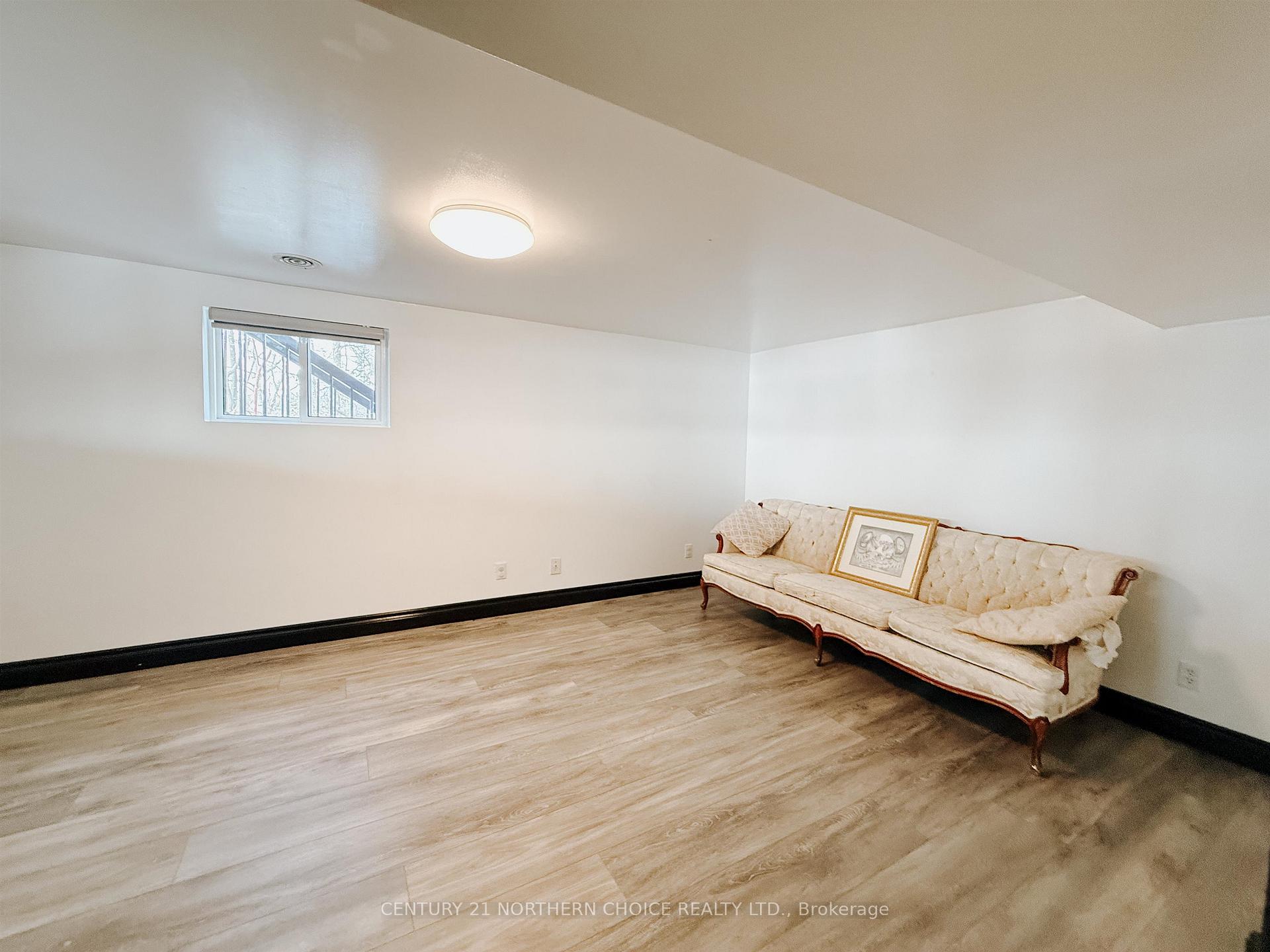 Photo 23 of 1414 Beach Road, Kenora, Keewatin — HOMEH