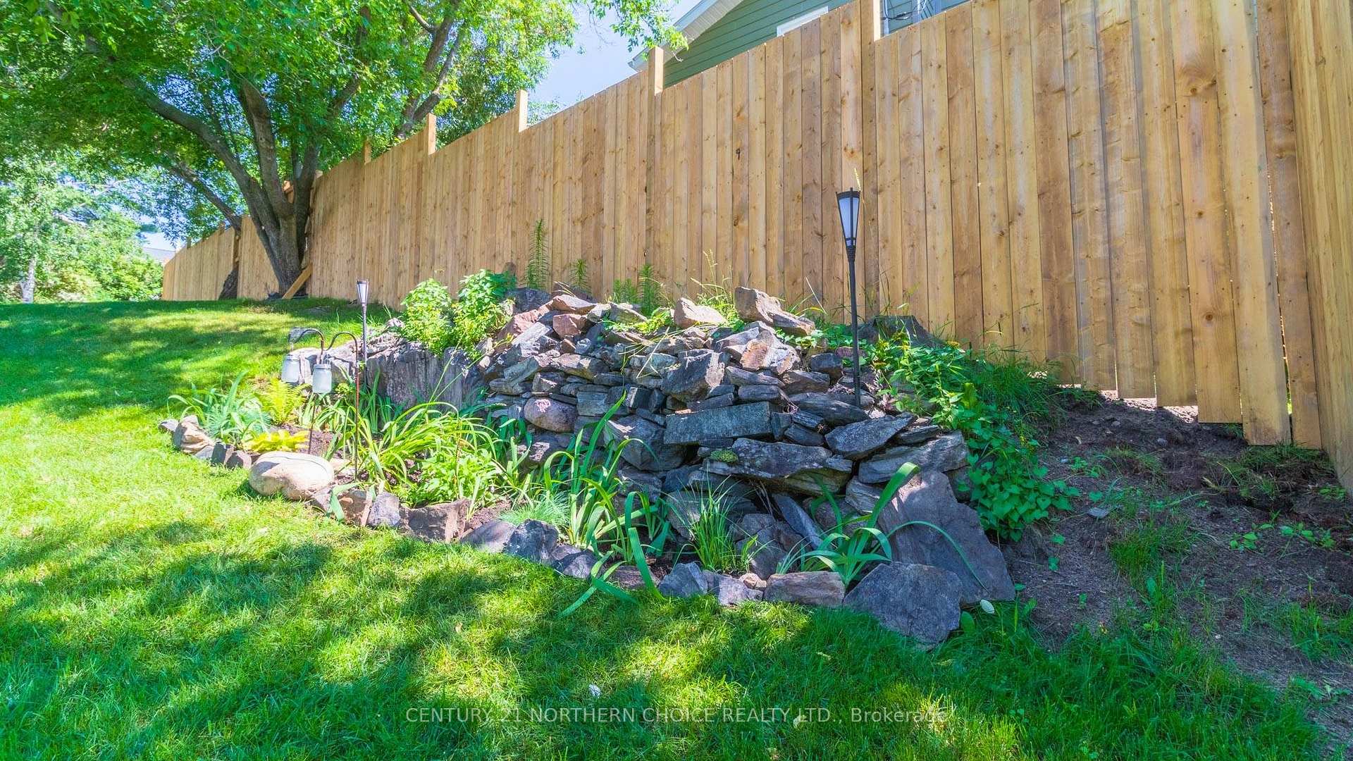 Photo 36 of 1414 Beach Road, Kenora, Keewatin — HOMEH