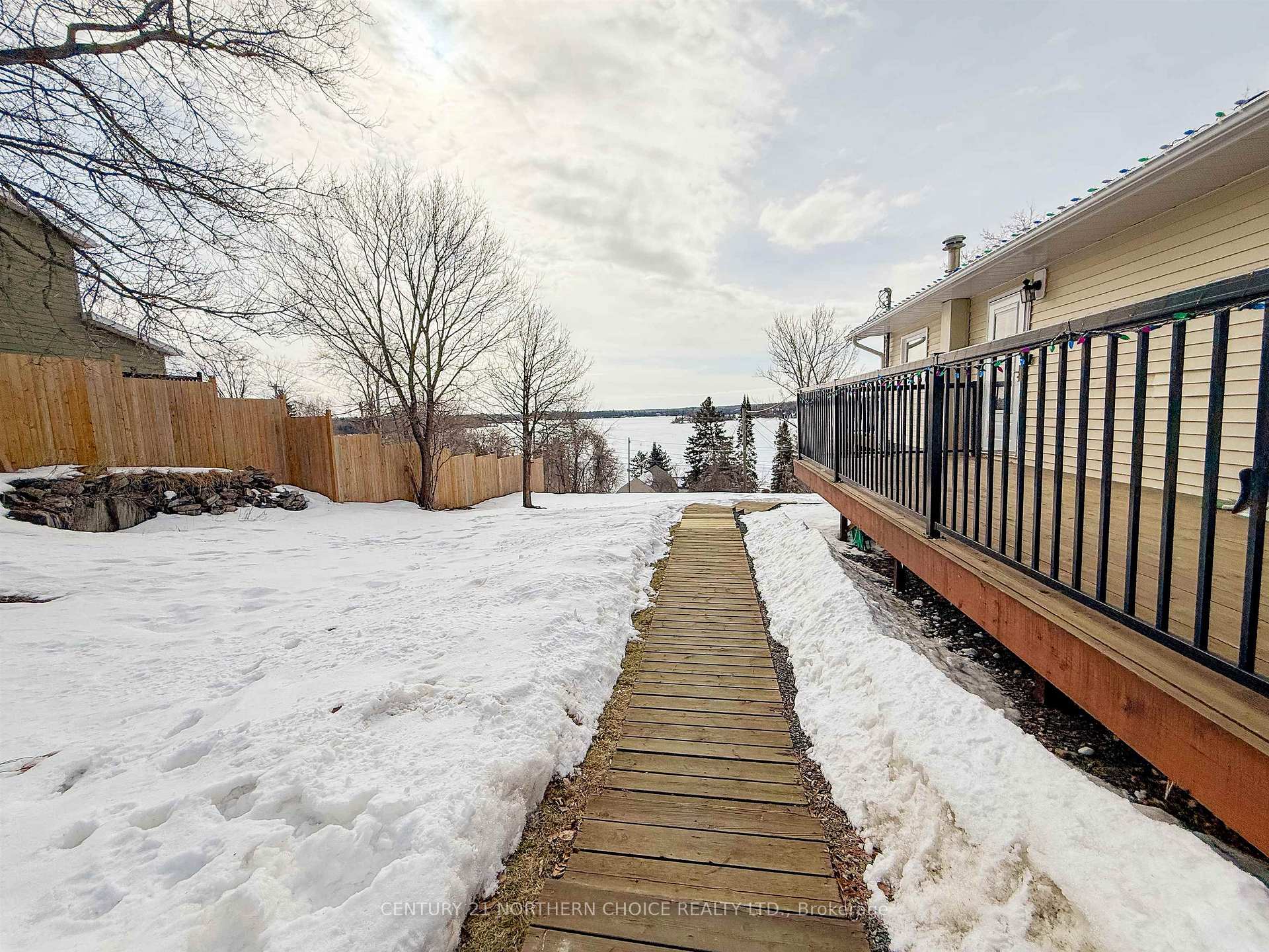 Photo 38 of 1414 Beach Road, Kenora, Keewatin — HOMEH