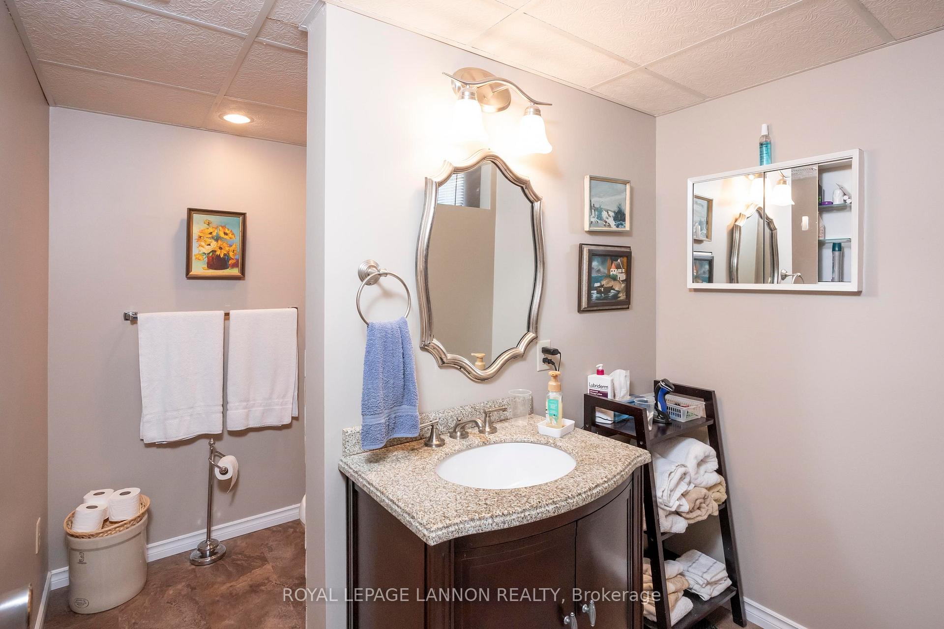 Photo 33 of 185 Fanshaw St., Thunder Bay, College Park — HOMEH