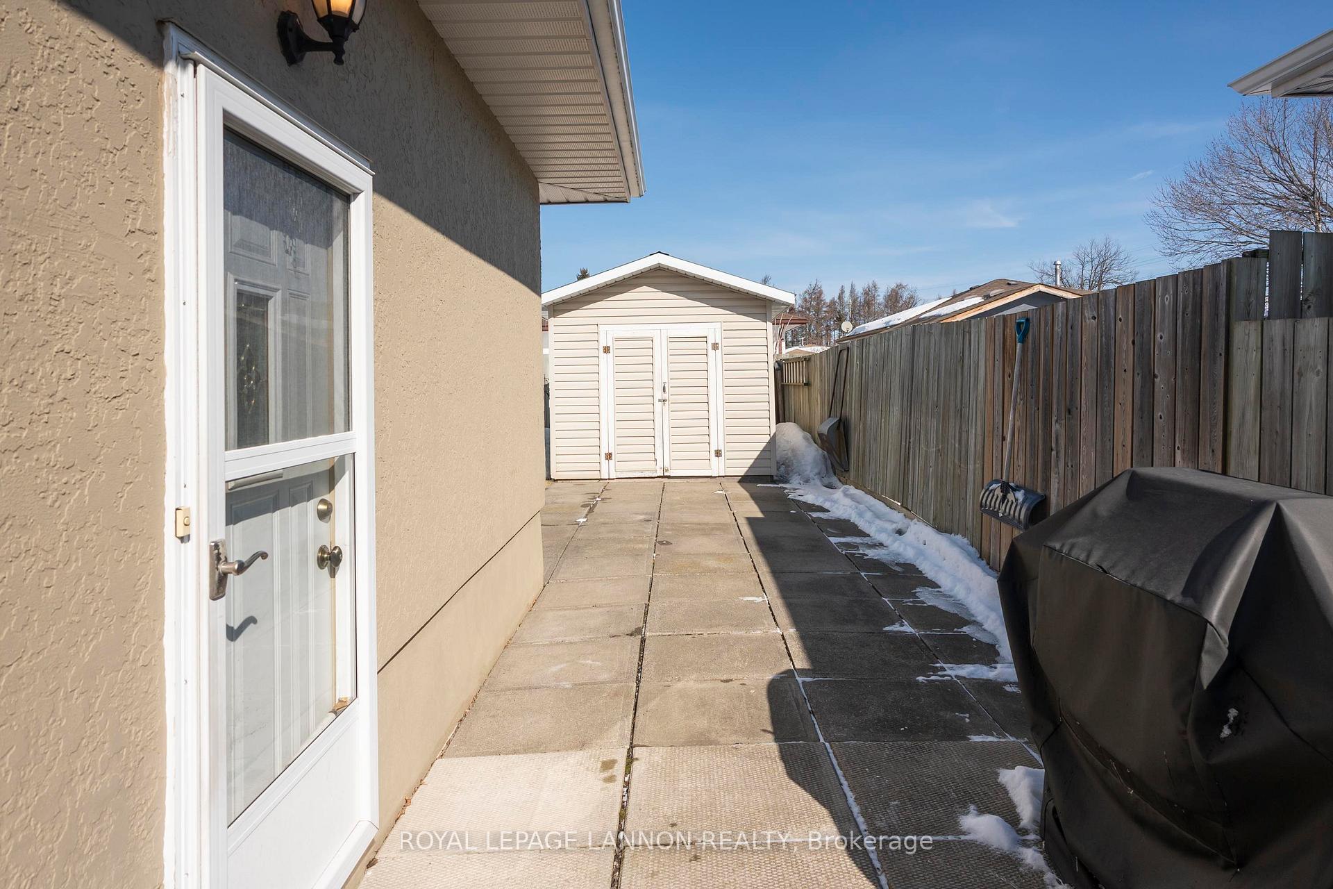 Photo 42 of 185 Fanshaw St., Thunder Bay, College Park — HOMEH