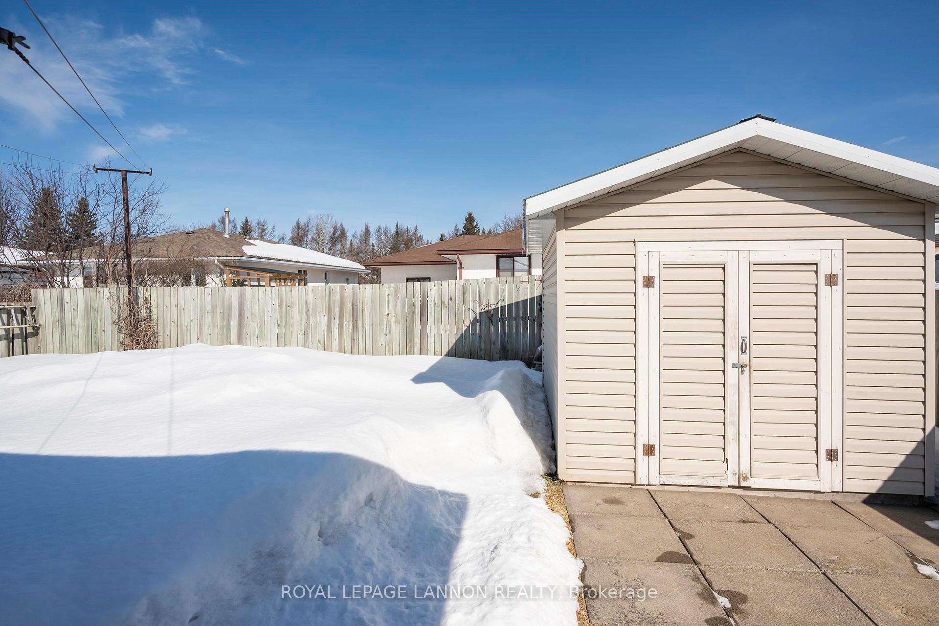 Photo 45 of 185 Fanshaw St., Thunder Bay, College Park — HOMEH