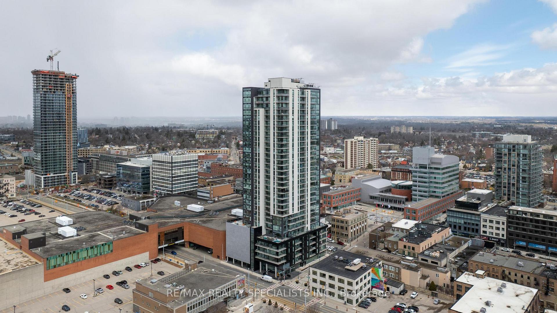 Front of Unit 308, 60 Charles St W Street