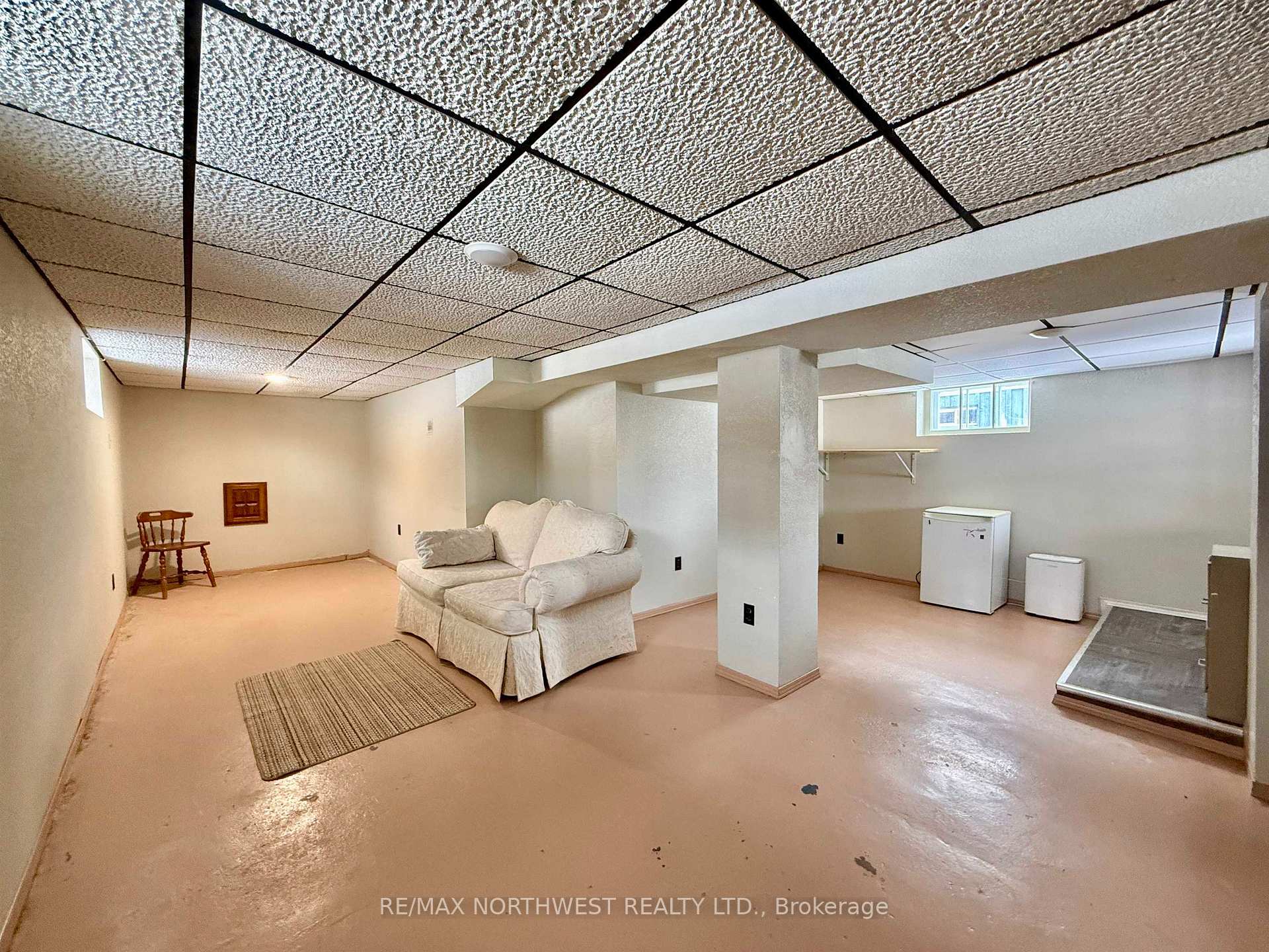 Photo 17 of 429 Fourth Street N, Kenora, North End — HOMEH