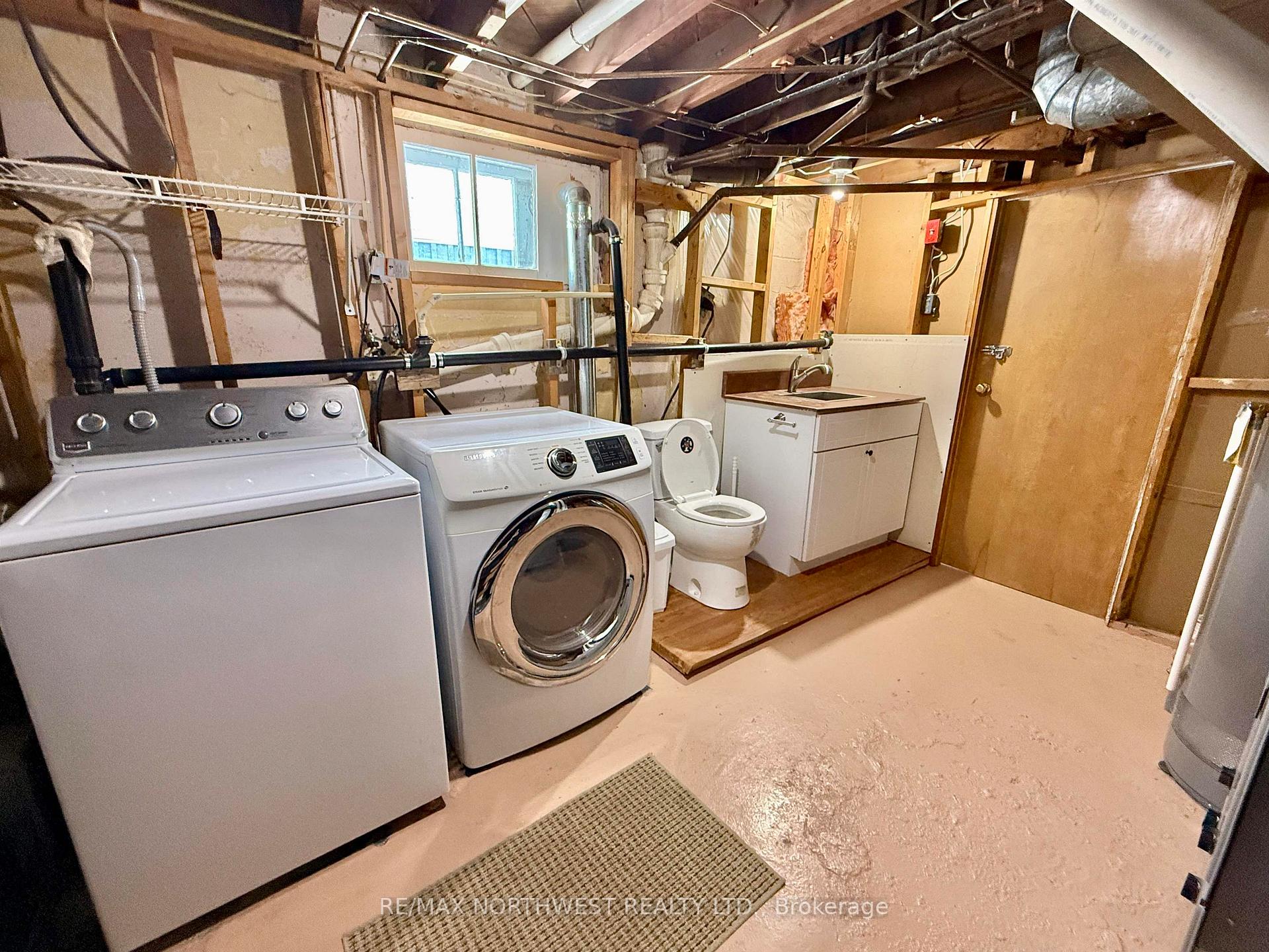Photo 19 of 429 Fourth Street N, Kenora, North End — HOMEH