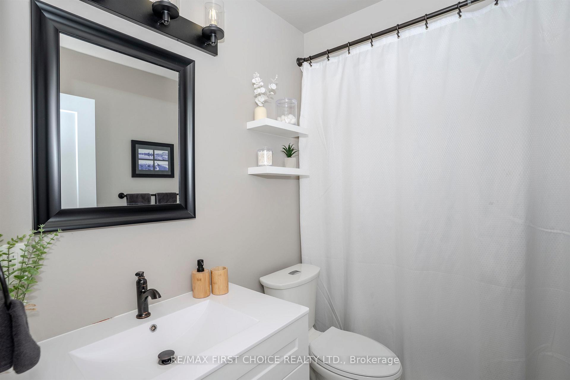 Photo 13 of 232 Downing Street, Thunder Bay, Dawson Heights — HOMEH