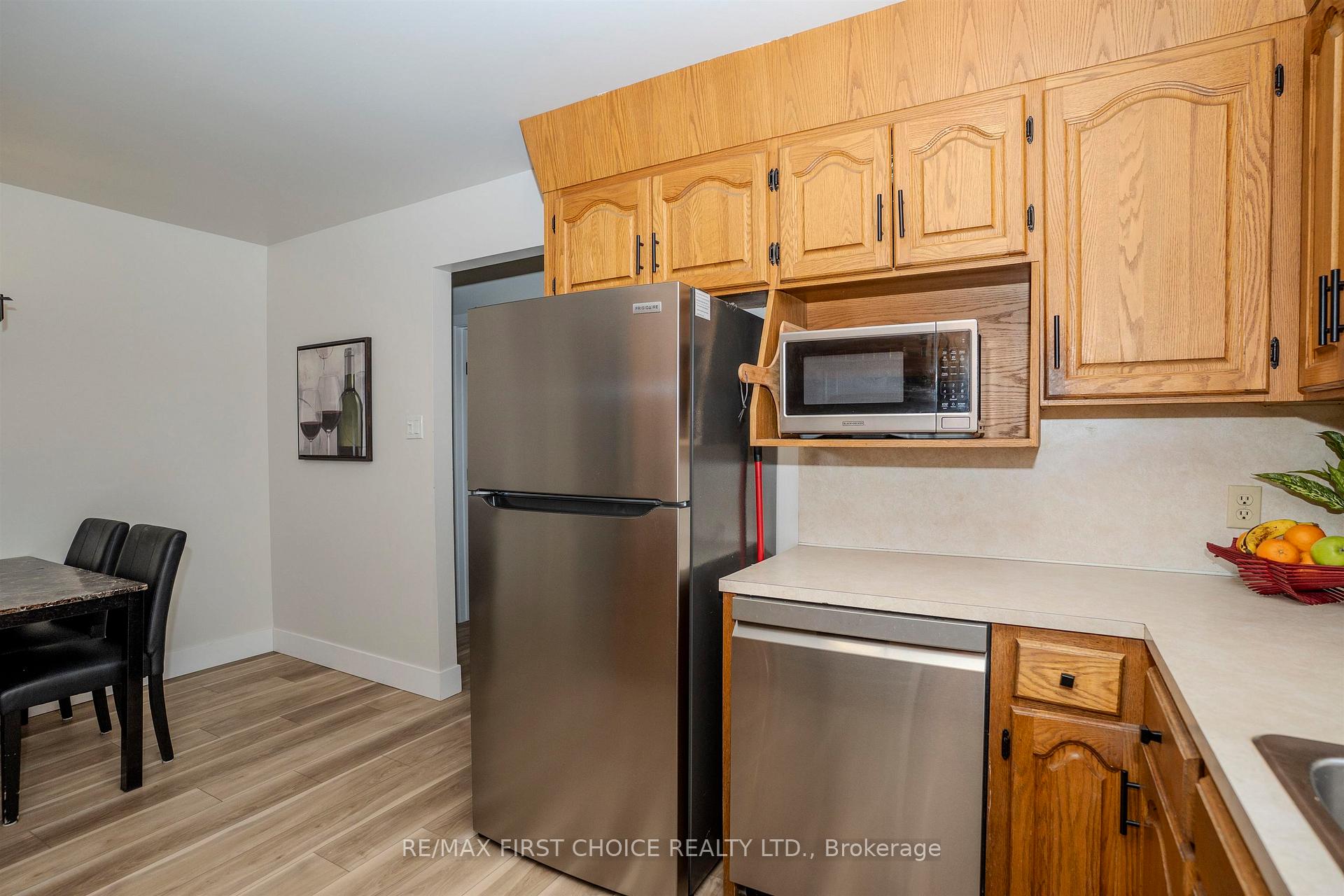 Photo 23 of 232 Downing Street, Thunder Bay, Dawson Heights — HOMEH