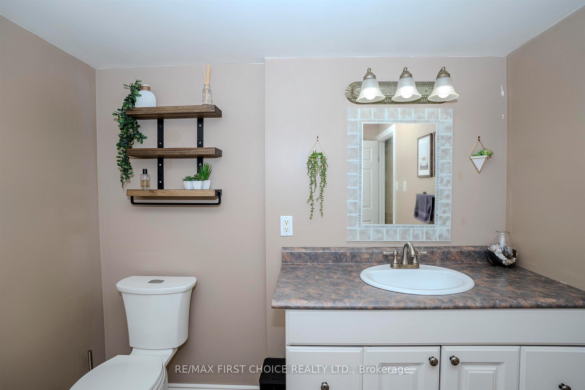 Photo 24 of 232 Downing Street, Thunder Bay, Dawson Heights — HOMEH