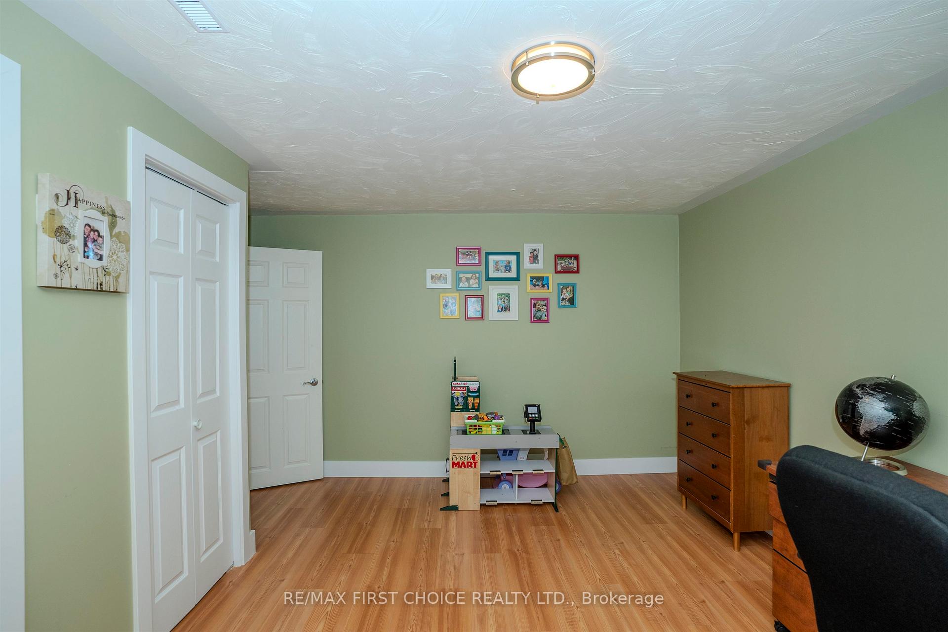 Photo 27 of 232 Downing Street, Thunder Bay, Dawson Heights — HOMEH
