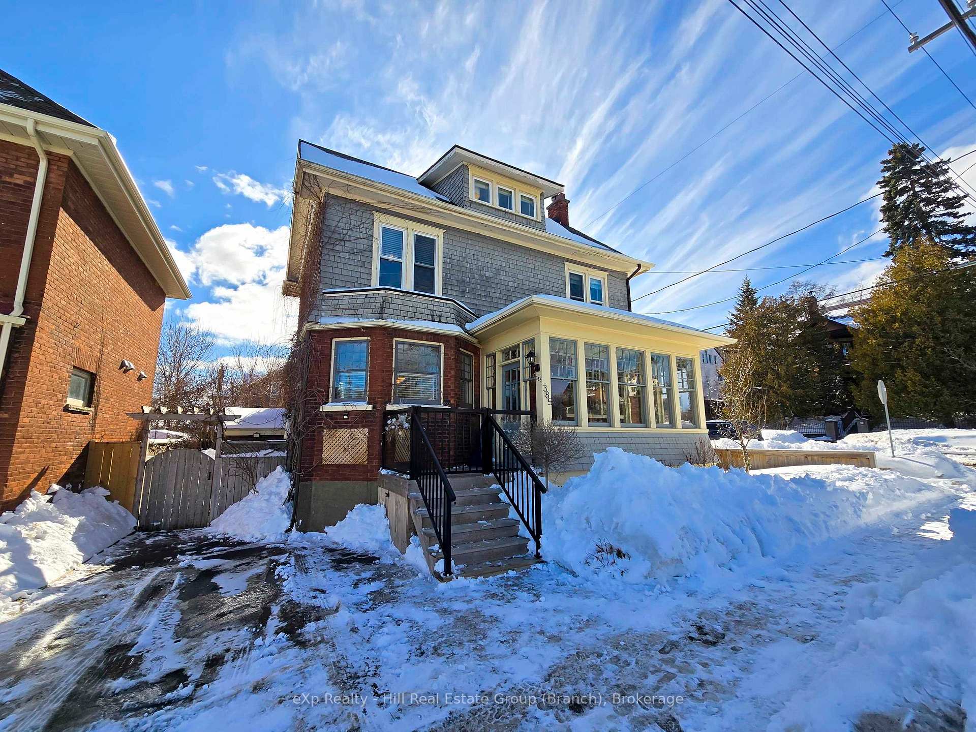 Photo 2 of 385 Van Norman Street, Thunder Bay, College Heights — HOMEH
