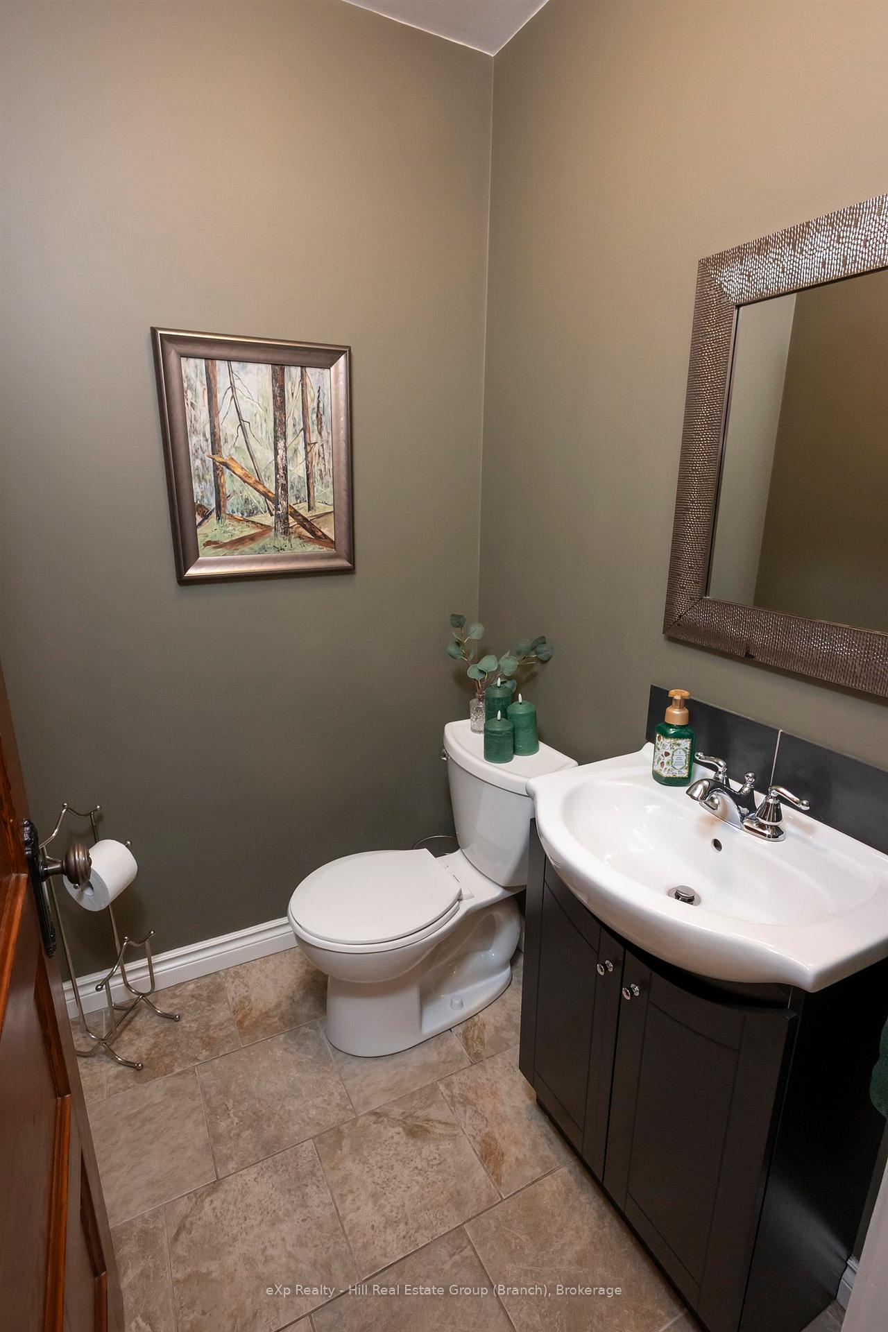Photo 21 of 385 Van Norman Street, Thunder Bay, College Heights — HOMEH