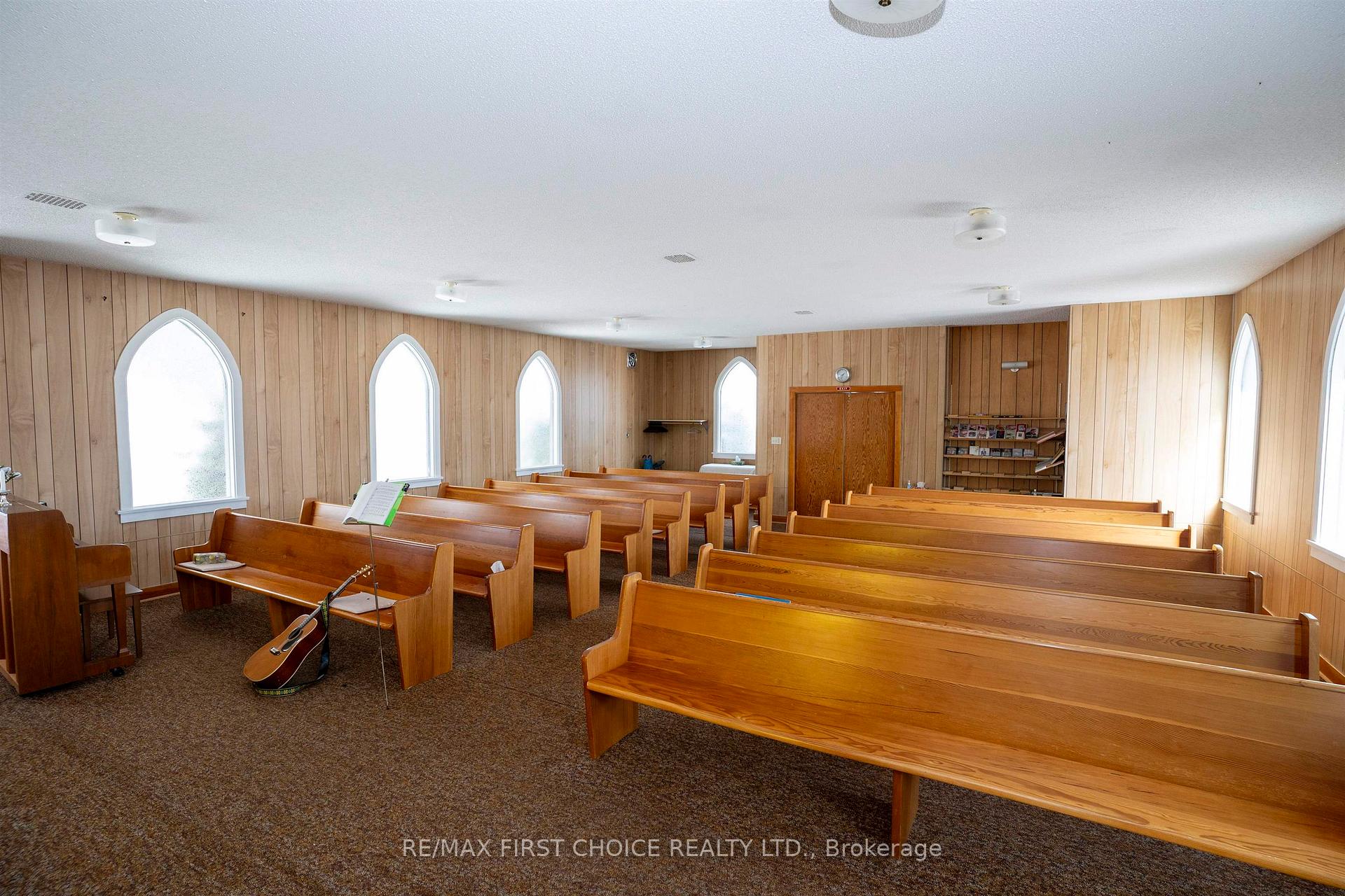 Photo 6 of 647 John Street, Thunder Bay, West End — HOMEH