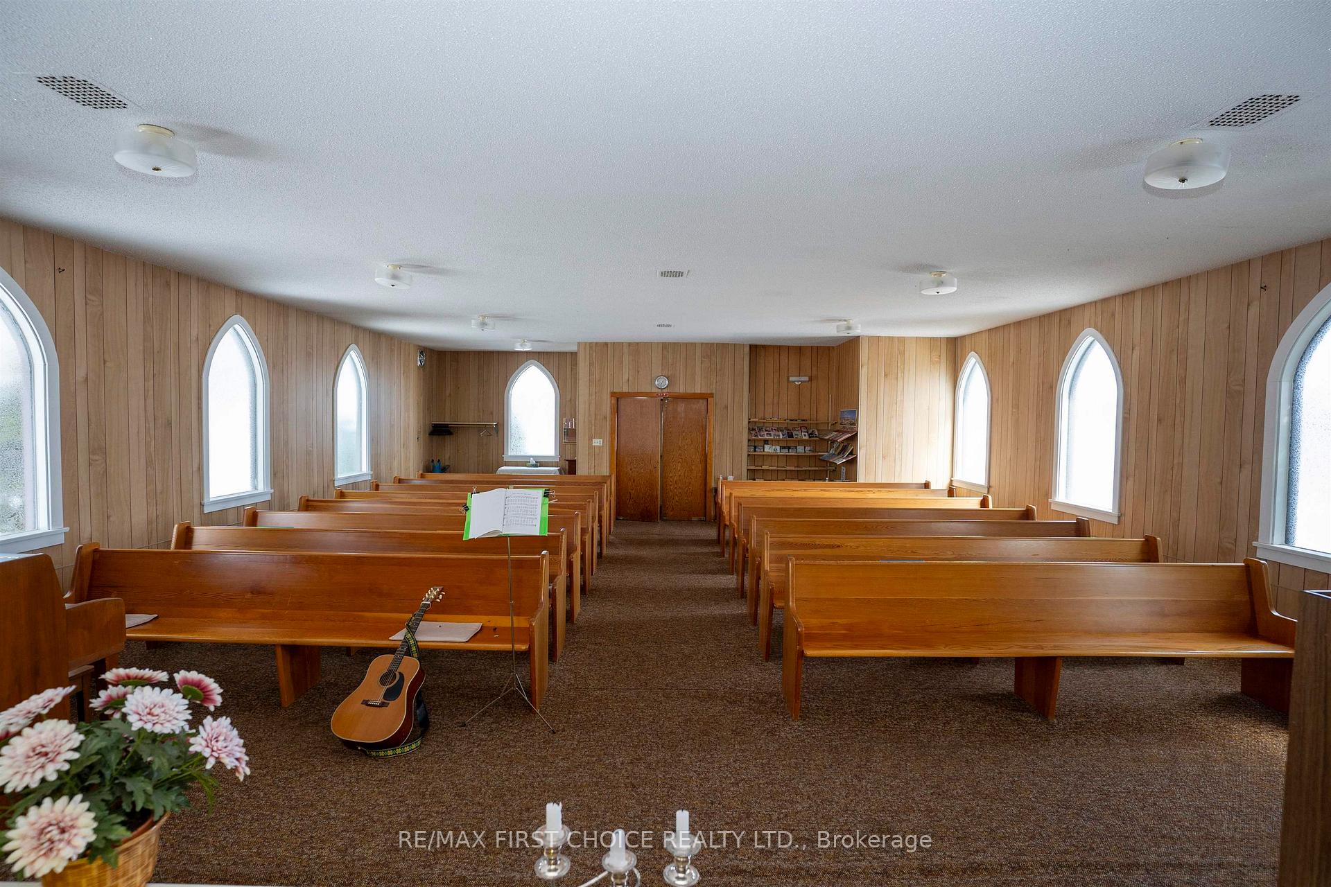 Photo 12 of 647 John Street, Thunder Bay, West End — HOMEH