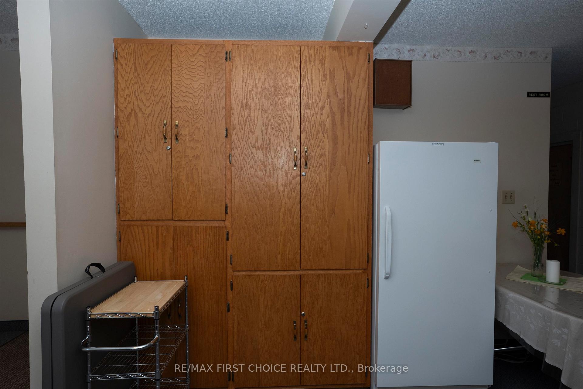 Photo 26 of 647 John Street, Thunder Bay, West End — HOMEH