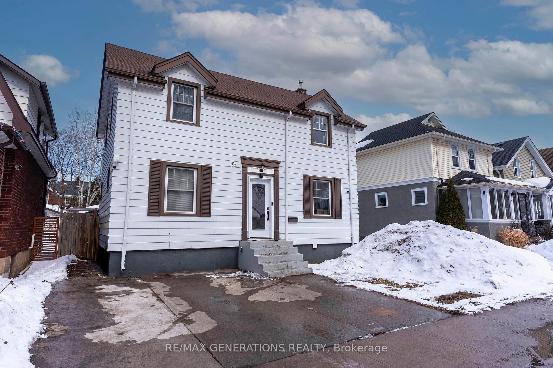 Photo 1 of 1417 Hamilton Avenue, Thunder Bay, Hyde Park — HOMEH
