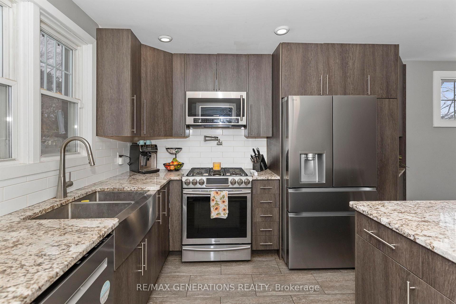 Photo 9 of 1417 Hamilton Avenue, Thunder Bay, Hyde Park — HOMEH