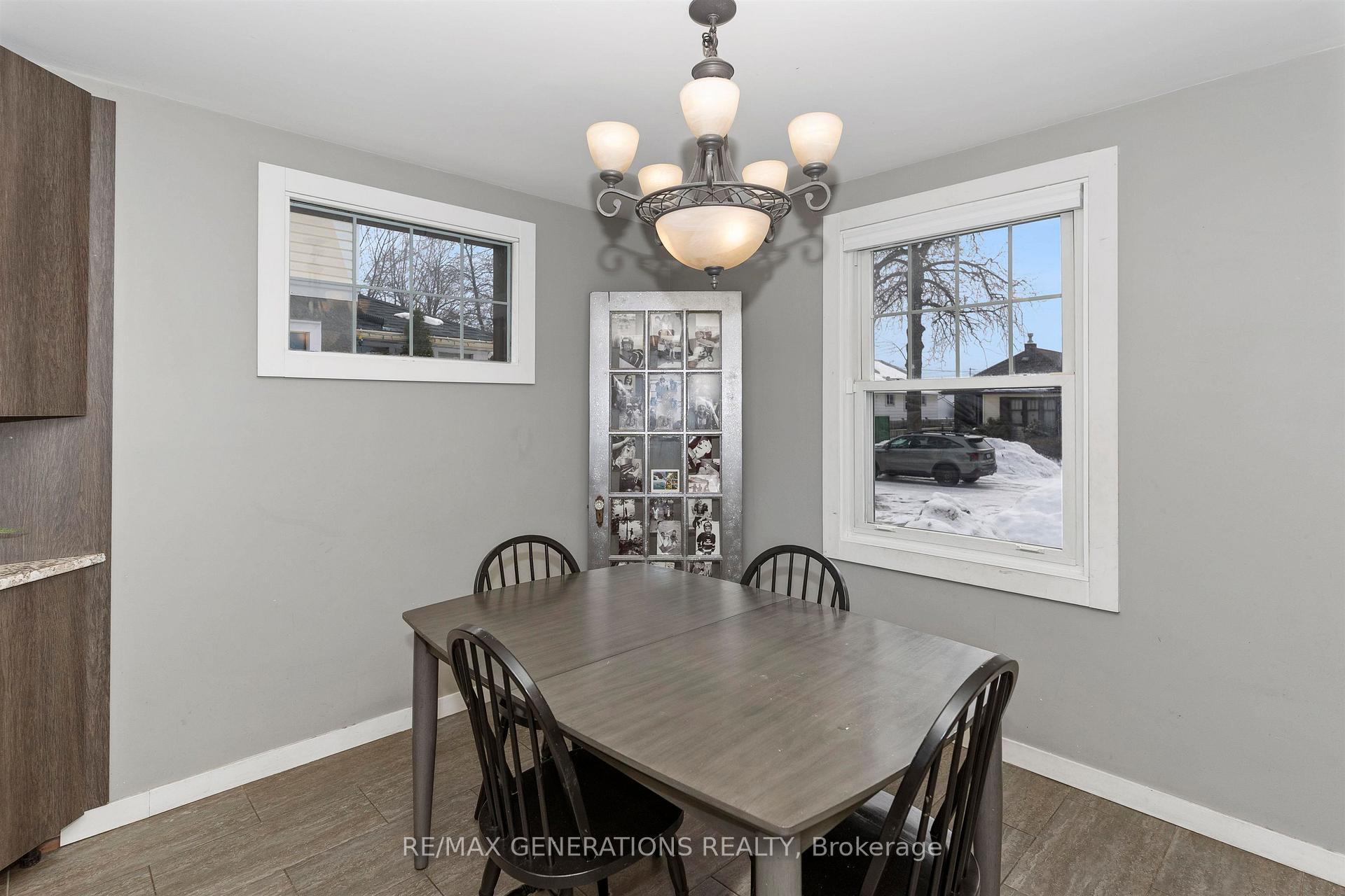 Photo 15 of 1417 Hamilton Avenue, Thunder Bay, Hyde Park — HOMEH