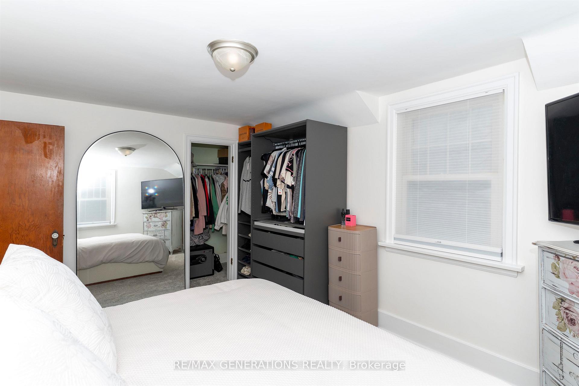 Photo 19 of 1417 Hamilton Avenue, Thunder Bay, Hyde Park — HOMEH