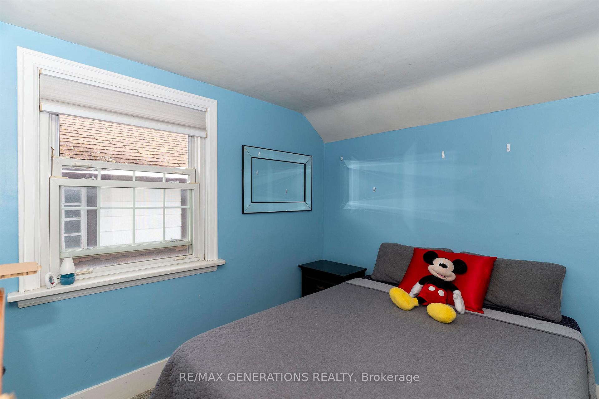 Photo 20 of 1417 Hamilton Avenue, Thunder Bay, Hyde Park — HOMEH