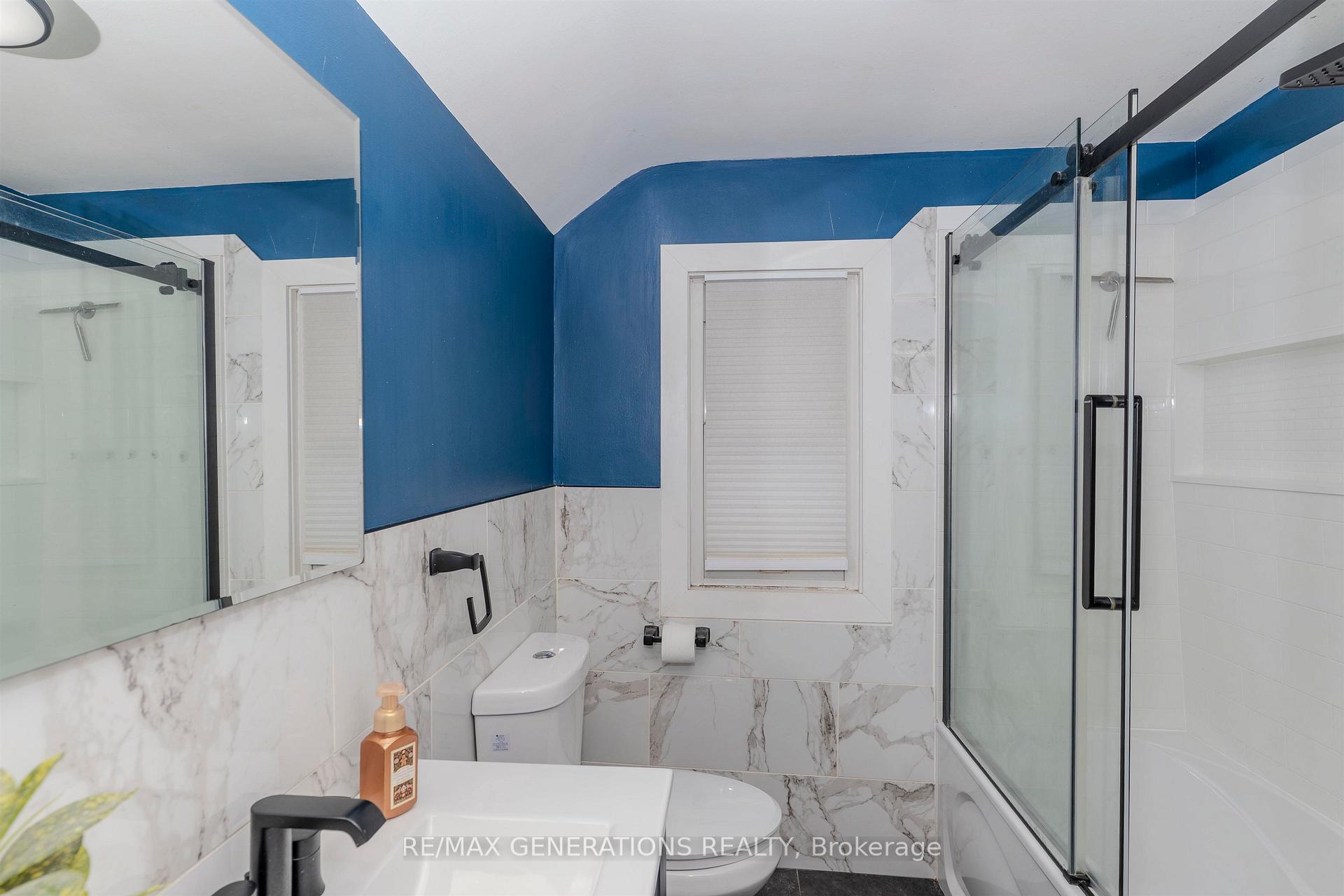 Photo 23 of 1417 Hamilton Avenue, Thunder Bay, Hyde Park — HOMEH