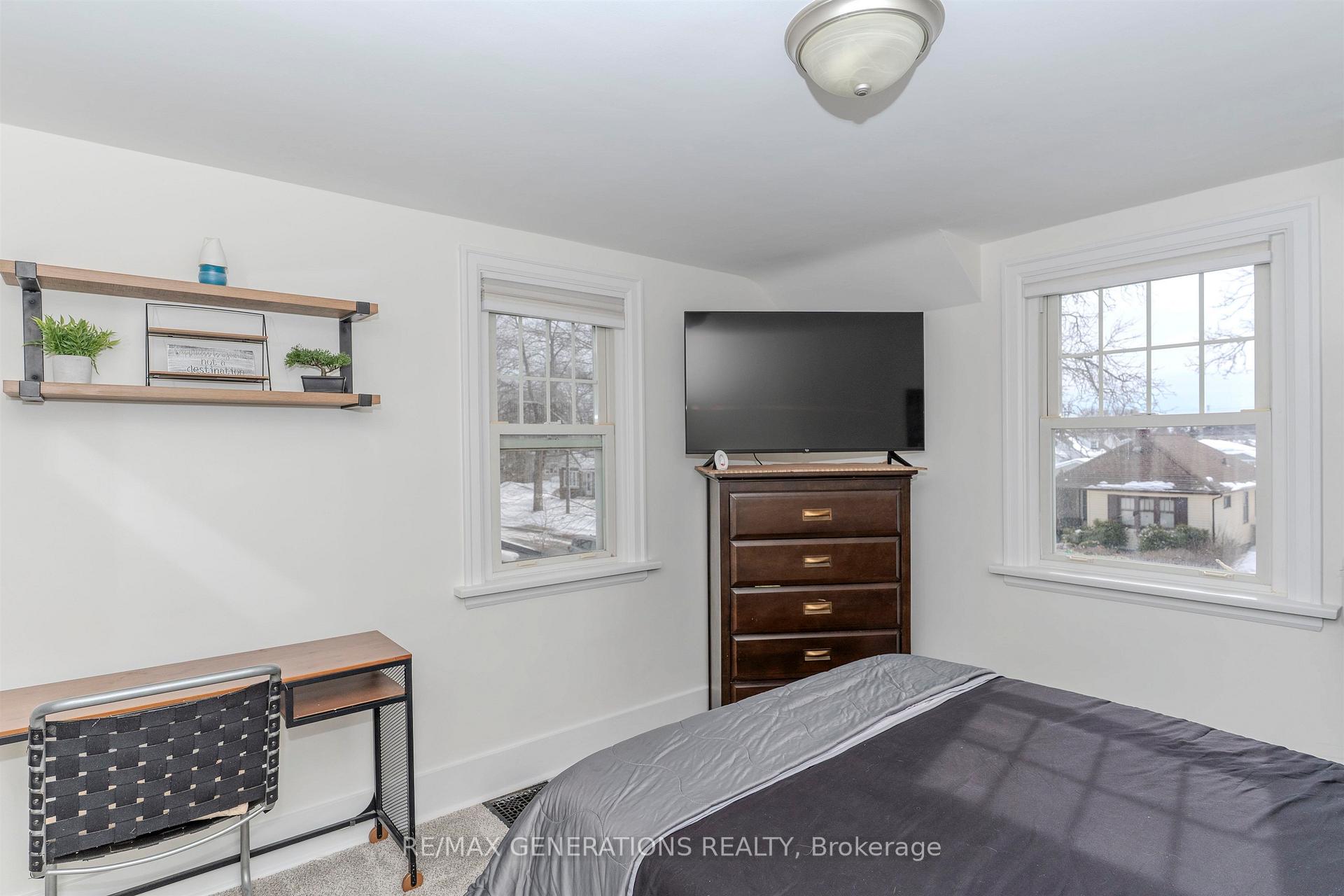 Photo 28 of 1417 Hamilton Avenue, Thunder Bay, Hyde Park — HOMEH