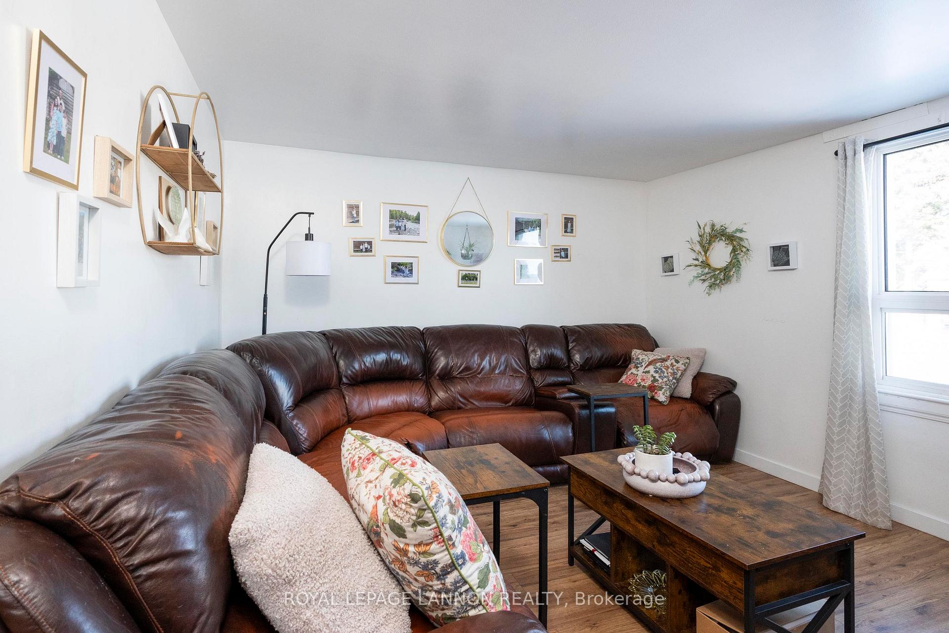 Photo 4 of 415 Archibald Street S, Thunder Bay, Hyde Park — HOMEH