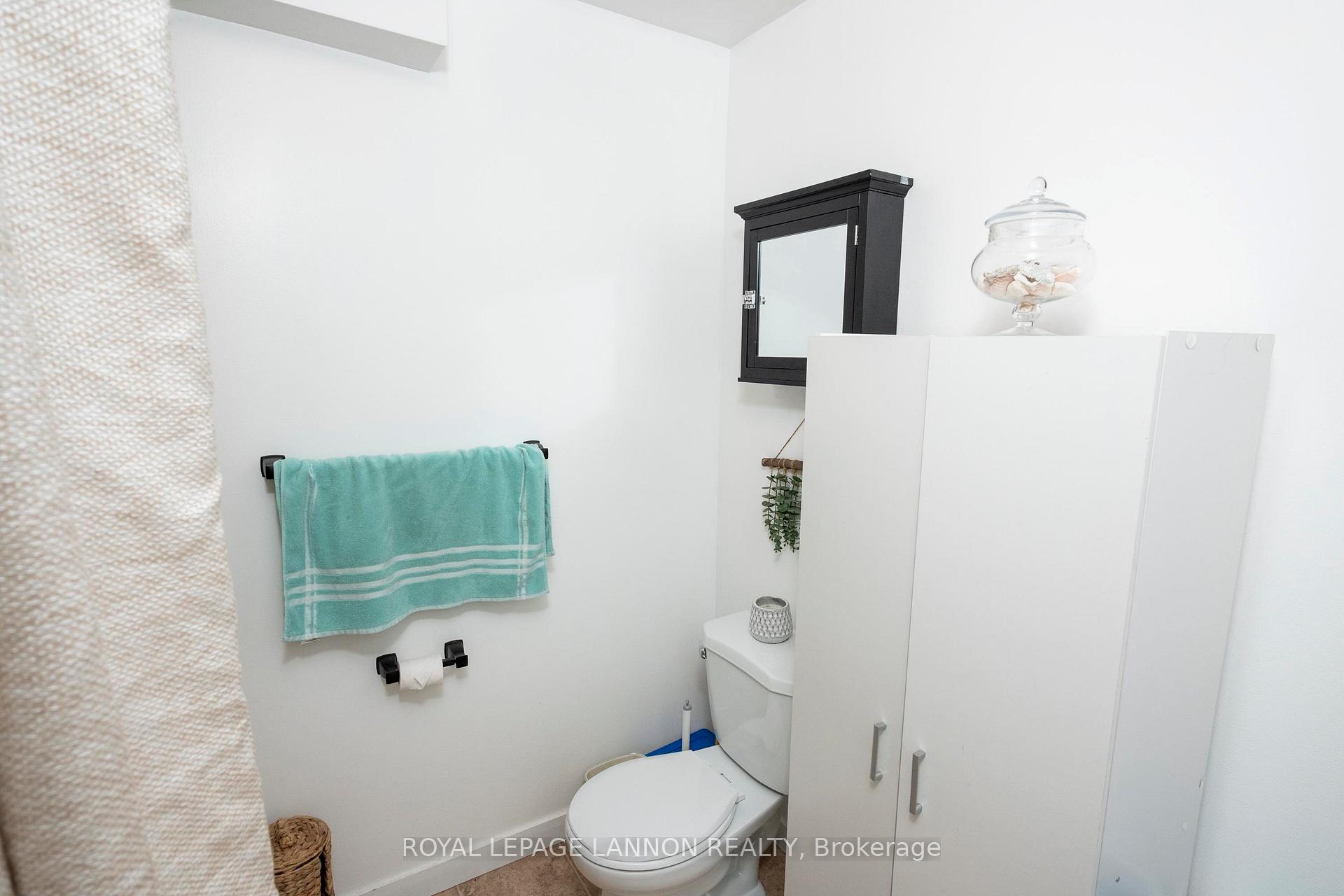 Photo 31 of 415 Archibald Street S, Thunder Bay, Hyde Park — HOMEH