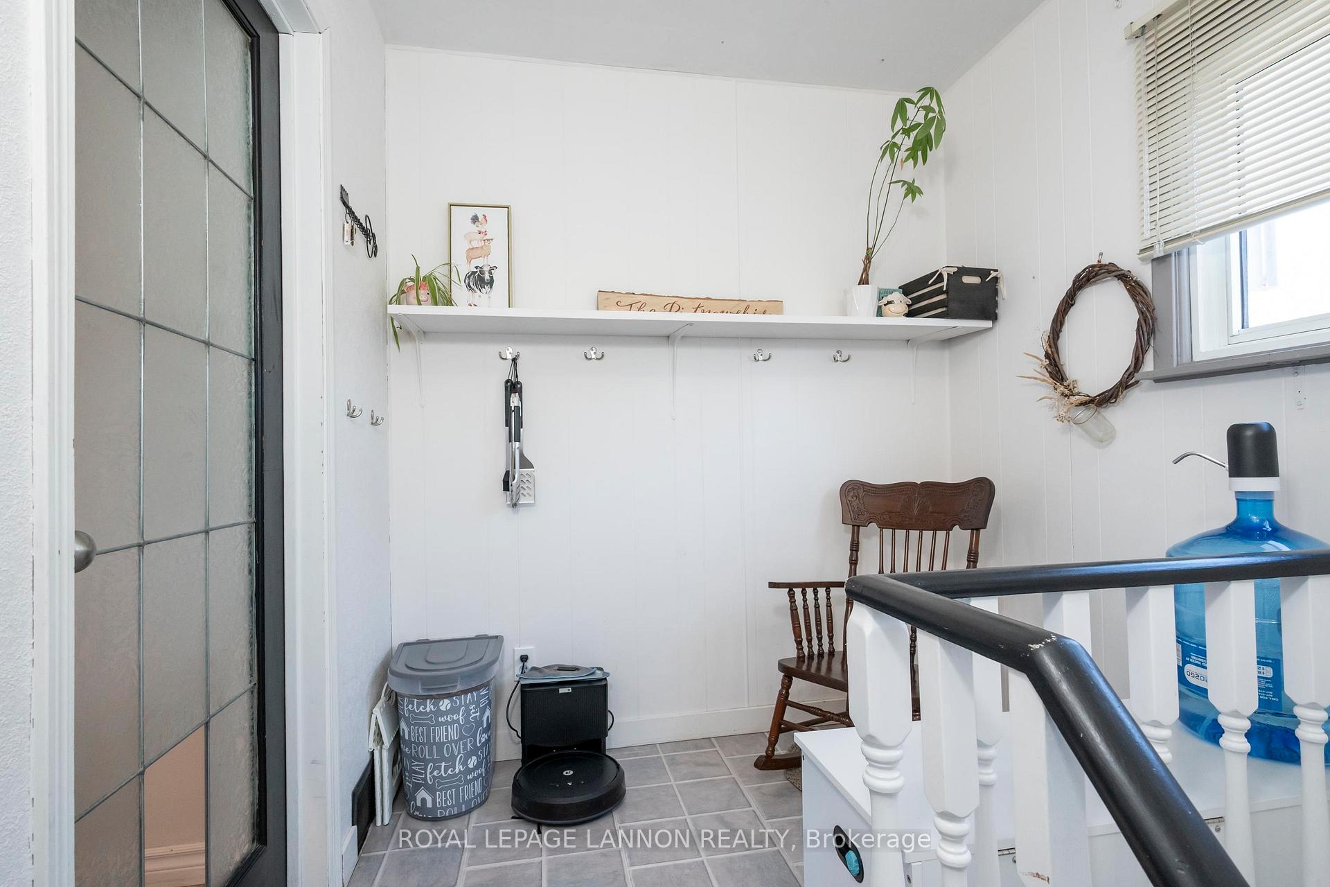 Photo 21 of 131 Carl Avenue, Thunder Bay, John Street North — HOMEH