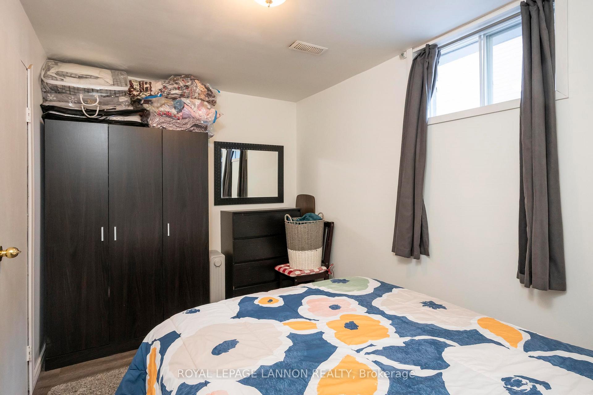 Photo 29 of 131 Carl Avenue, Thunder Bay, John Street North — HOMEH