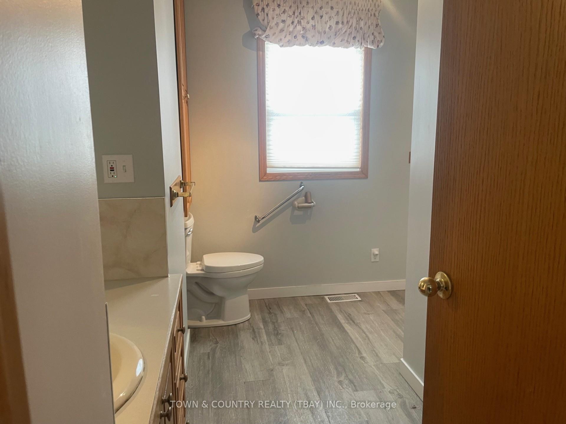 Photo 7 of 229 Villa Street, Thunder Bay, Court / Cumberland — HOMEH