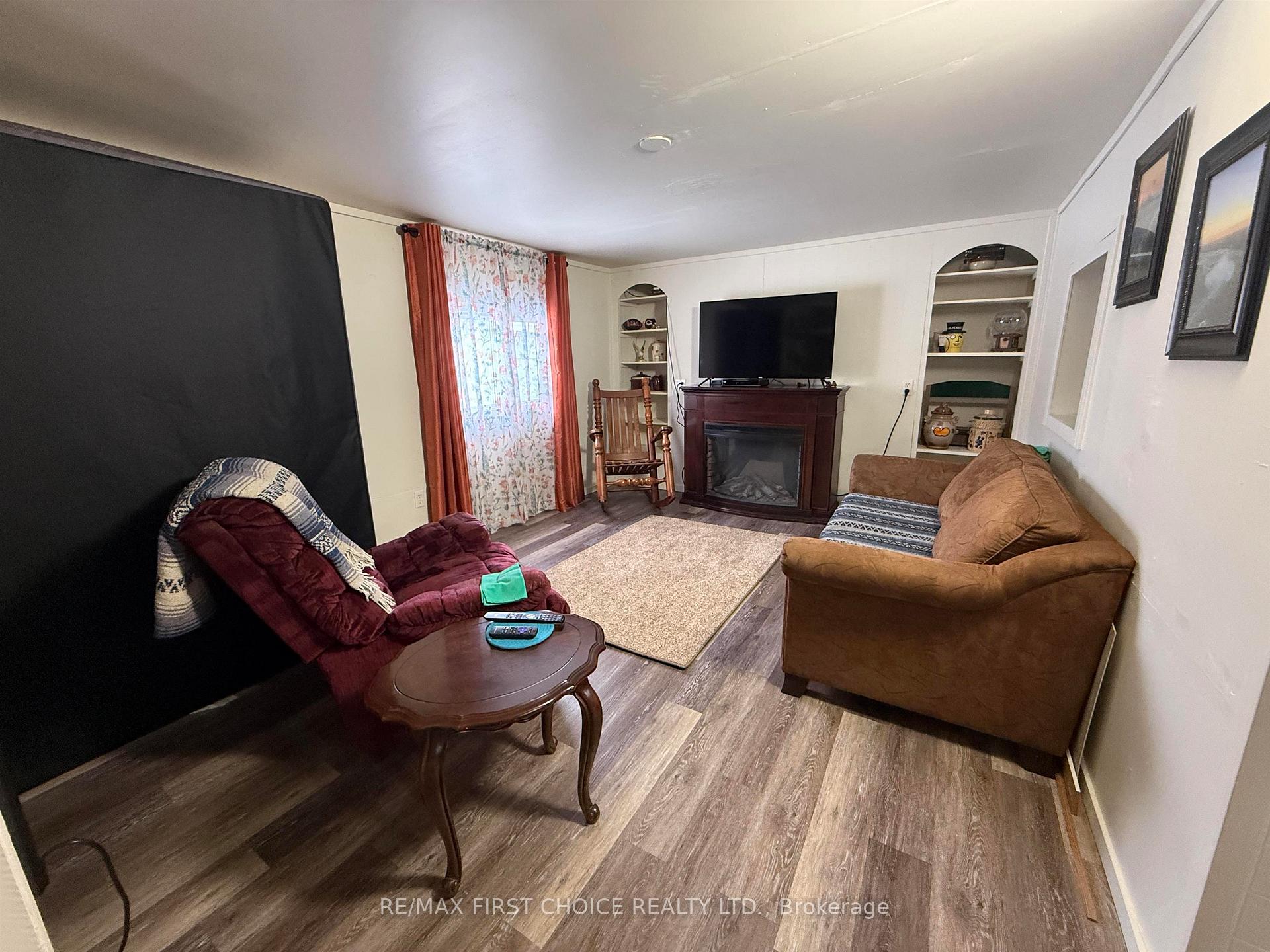 Photo 2 of 3 Robin Court, Kenora Remote Area, Oxdrift — HOMEH