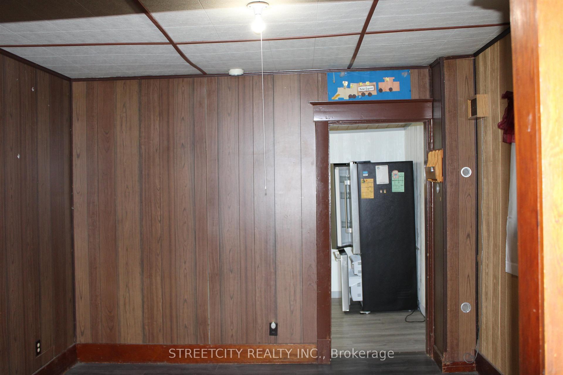 Photo 4 of 267 Brock St W, Thunder Bay, Westfort — HOMEH