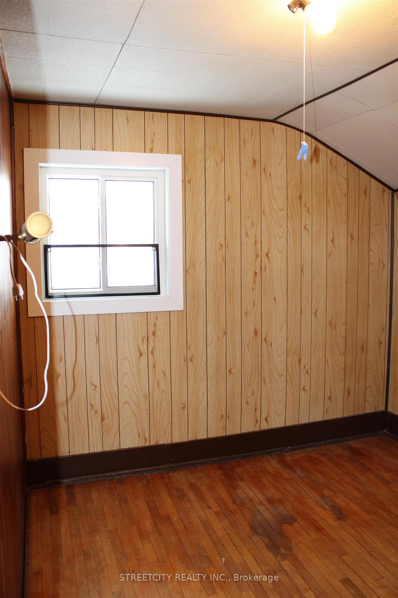 Photo 12 of 267 Brock St W, Thunder Bay, Westfort — HOMEH