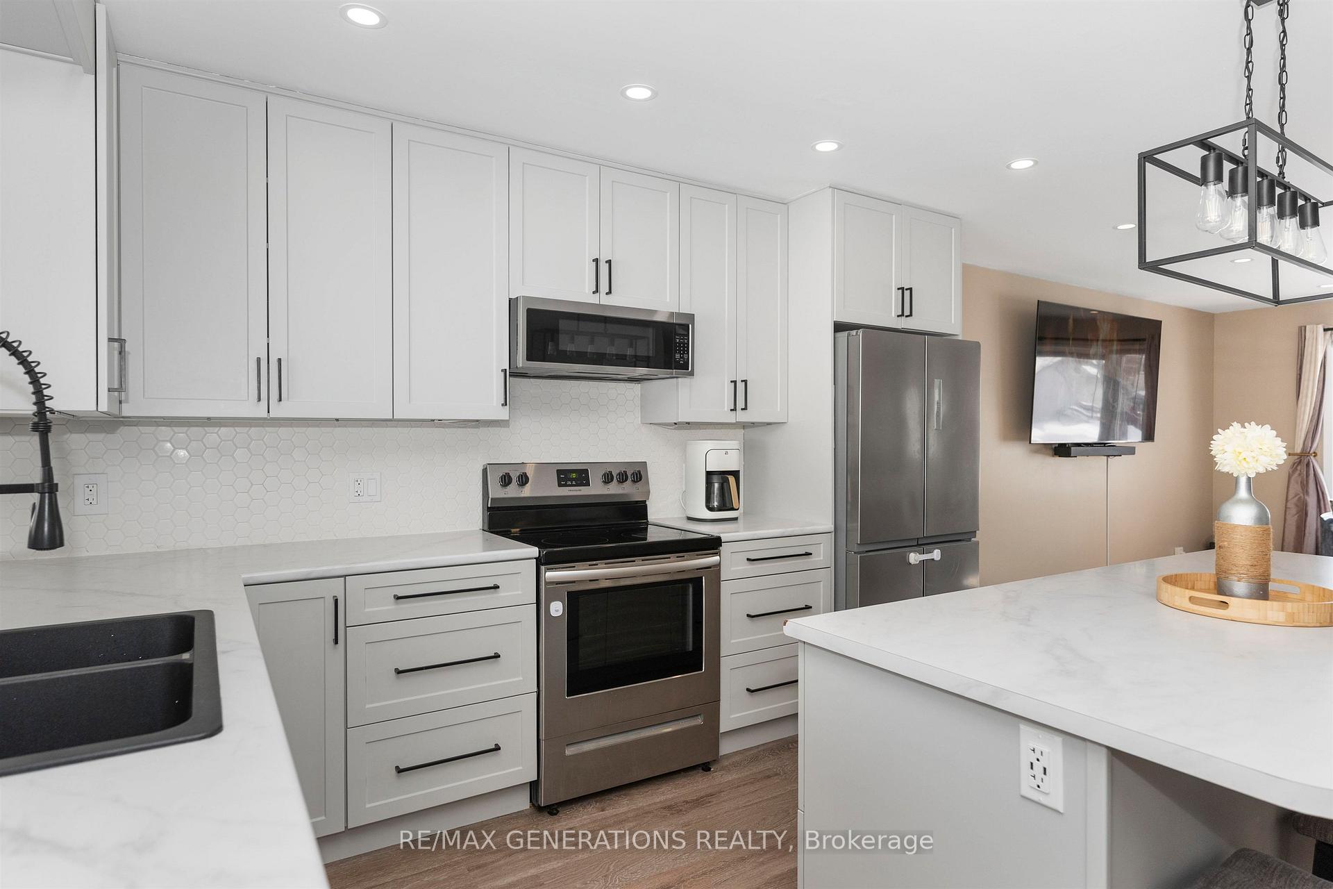 Photo 6 of 153 Fairbank Crescent, Thunder Bay, River Terrace — HOMEH