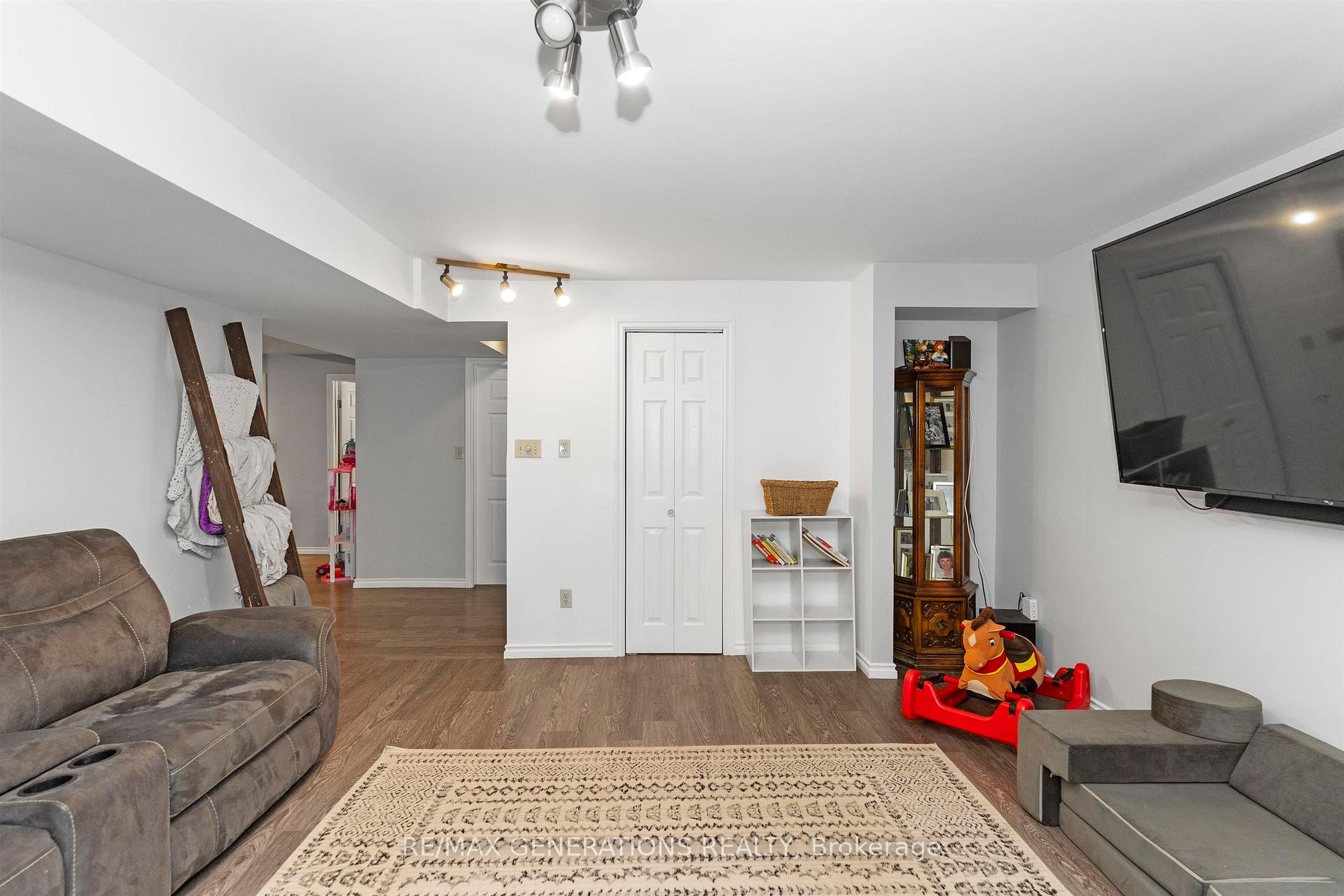 Photo 16 of 153 Fairbank Crescent, Thunder Bay, River Terrace — HOMEH